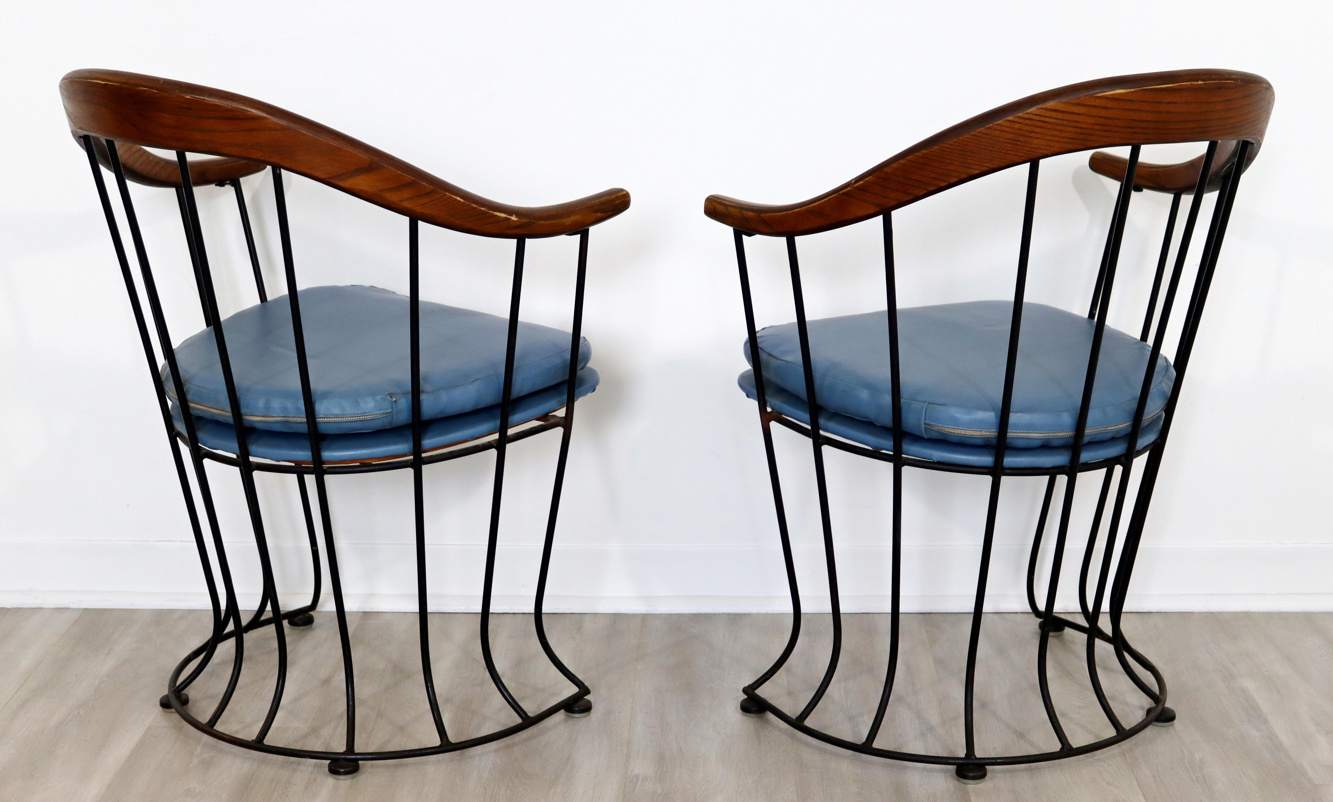 Mid-Century Modern Woodard Patio Iron Vinyl Set of 5 Curved Dining Chairs, 1960s 1