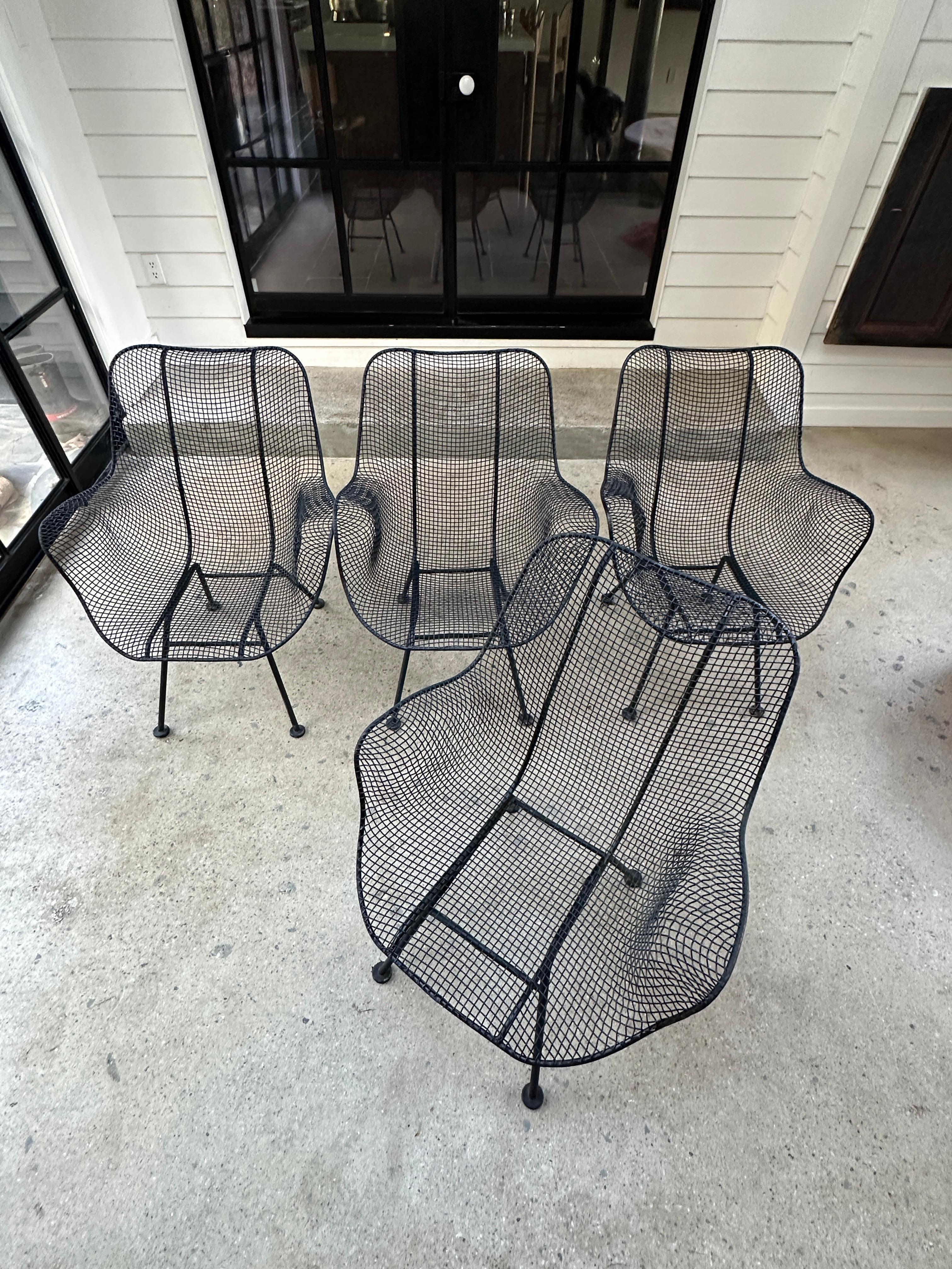 American Mid-Century Modern Woodard Sculptura Patio Dining Chairs, set of 4 For Sale