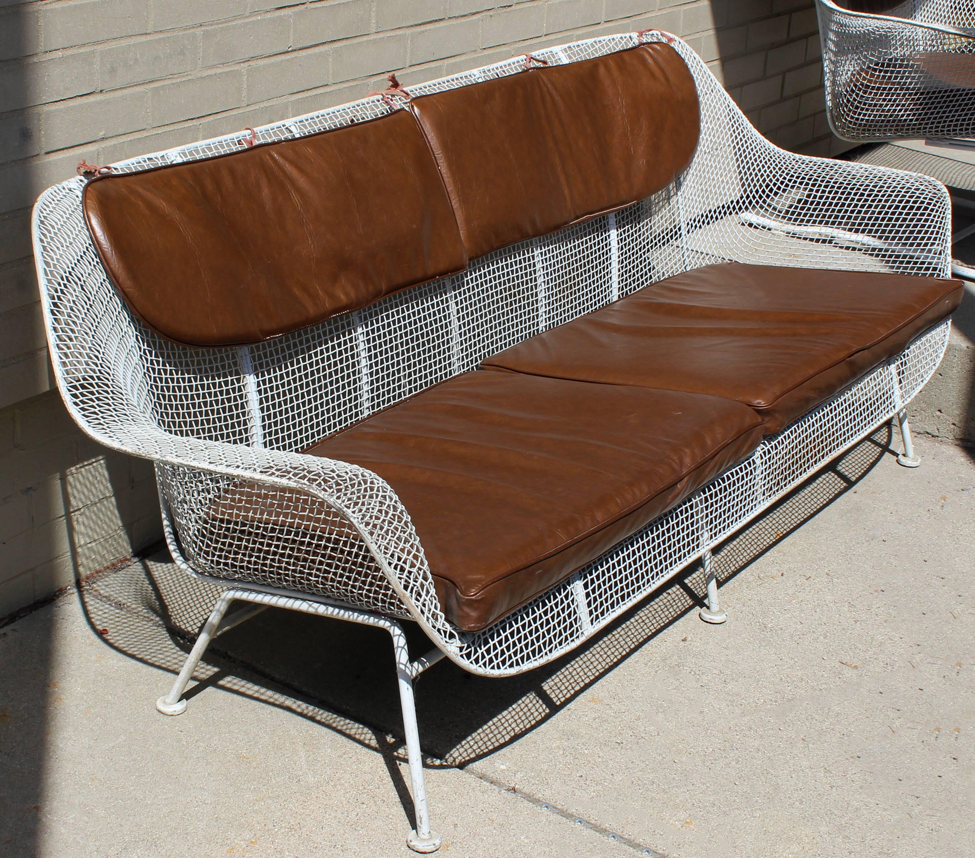 Mid-Century Modern Woodard Sculptura Rare Patio Sofa White Iron 1950s In Good Condition In Keego Harbor, MI