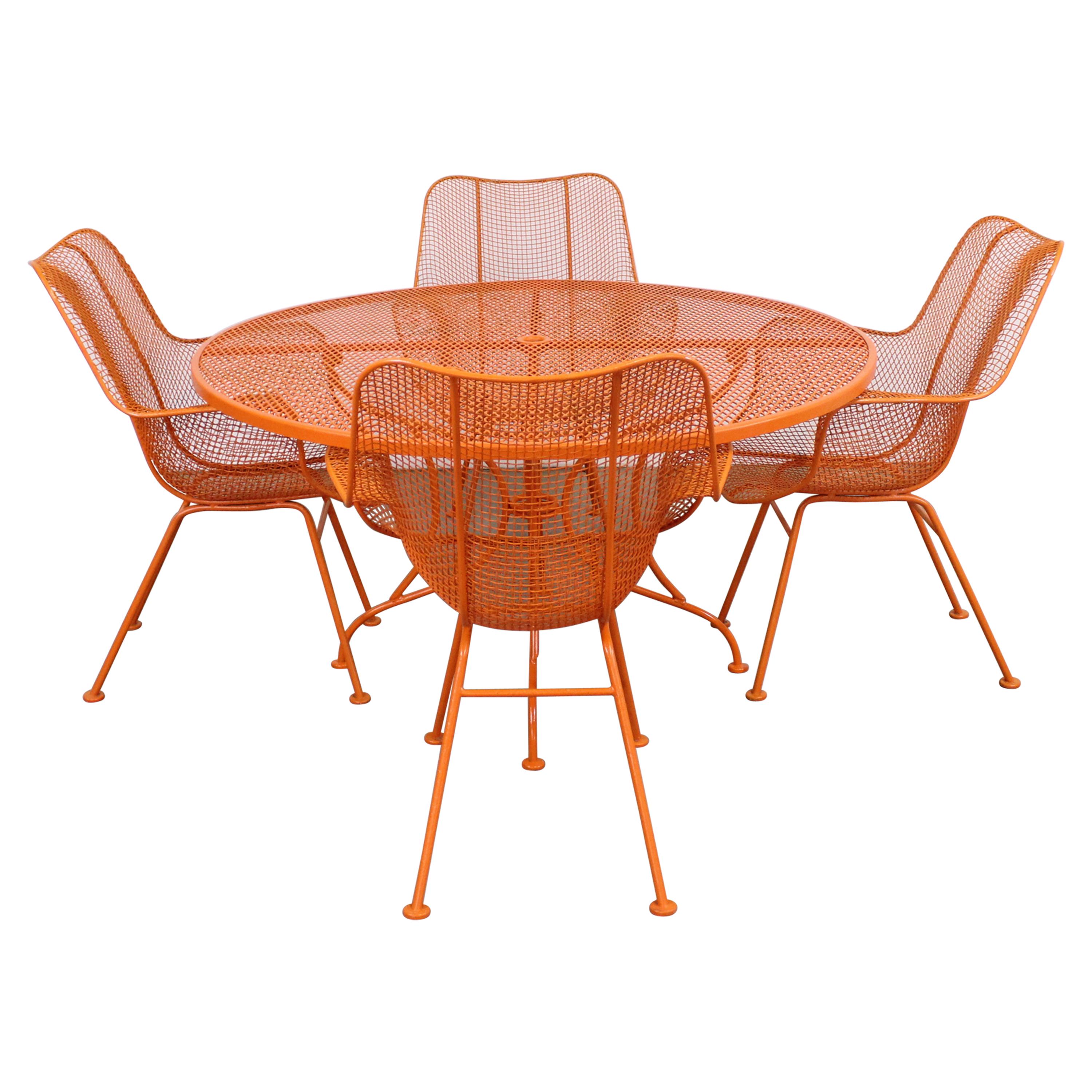 Mid-Century Modern Woodard Sculptura Table and 4 Chairs