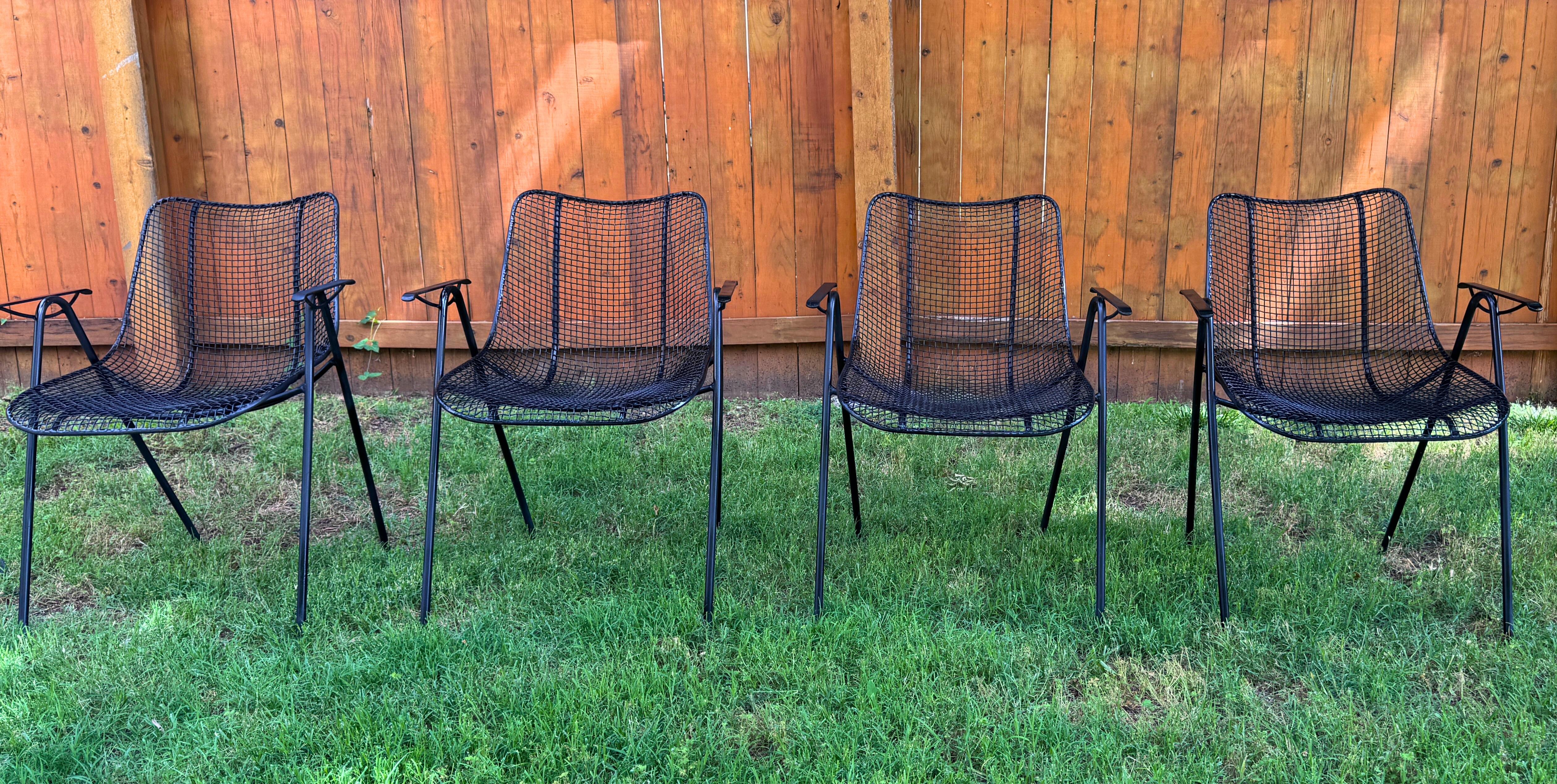 20th Century Mid-Century  Modern Woodard Sculptural Arm Chairs, Rare Design, set of Four For Sale