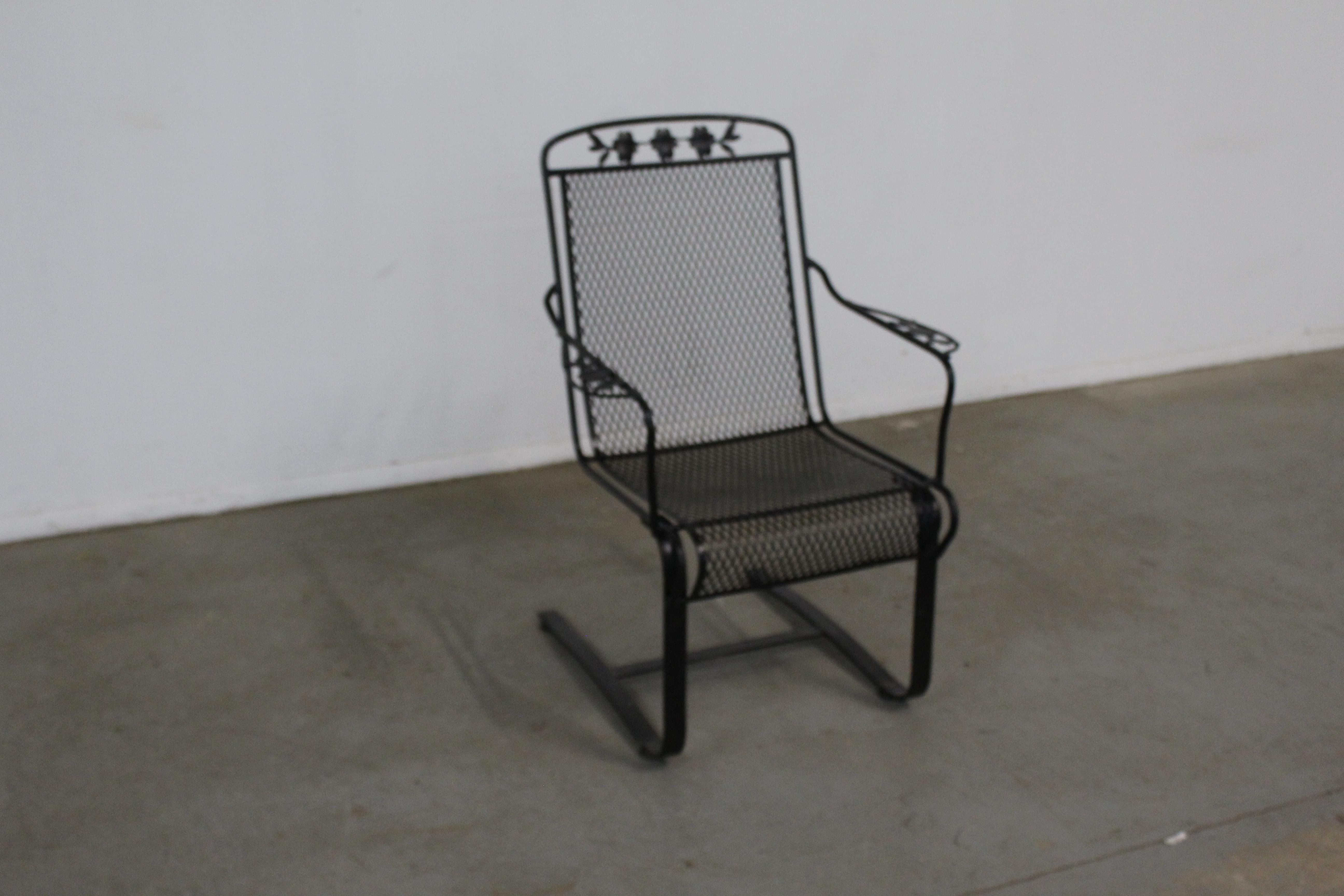 Mid-Century Modern Woodard Springer Rocker Patio Lounge Chair

 Offered is a Mid-Century Modern Woodard Springer Rocker Patio Lounge Chair. This chair rocks and has been repainted. In good condition. No cushions included. Minor warping on parts of