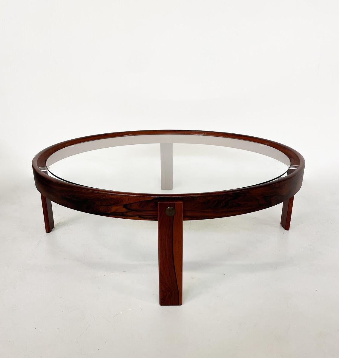 Mid-Century Modern Wooden and Glass Coffee Table For Sale 1