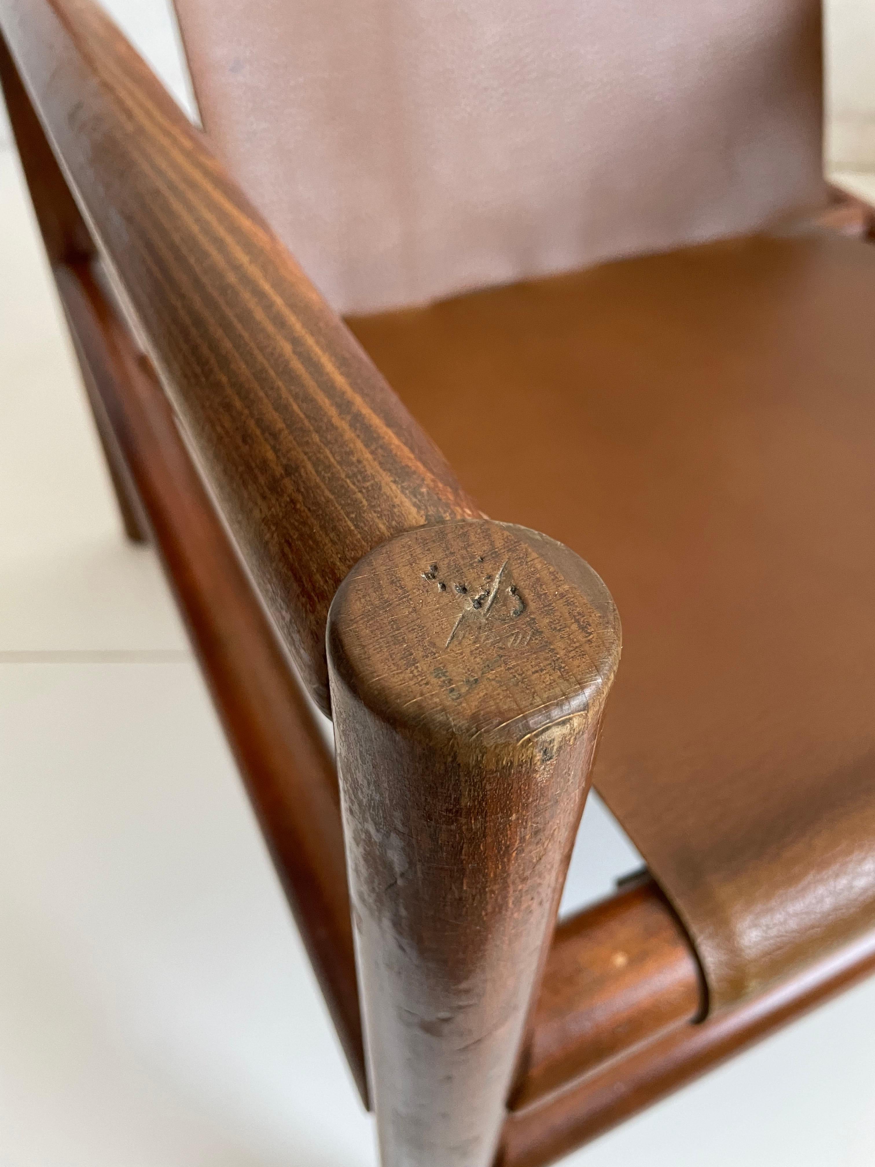 Fauteuil en bois moderne du milieu du siècle dernier, assise en faux cuir, Stol Kamnik 1970 en vente 11