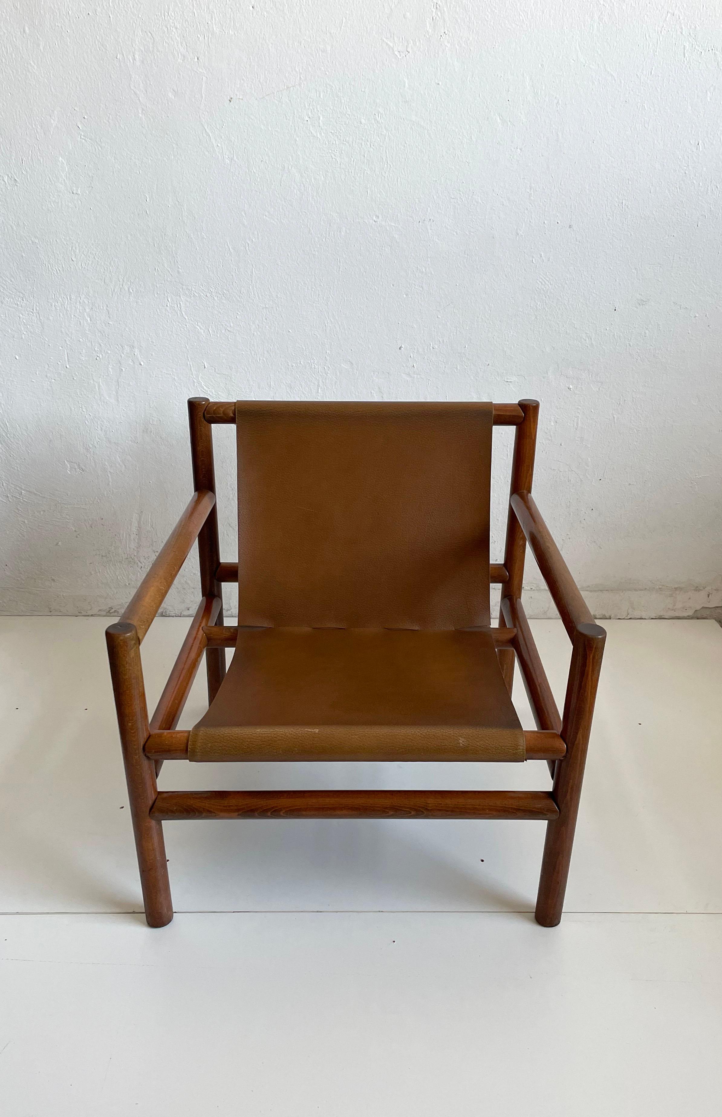 Moderner Holzsessel aus der Mitte des Jahrhunderts, Sitzmöbel aus Kunstleder, Stol Kamnik 1970er Jahre (Moderne der Mitte des Jahrhunderts) im Angebot