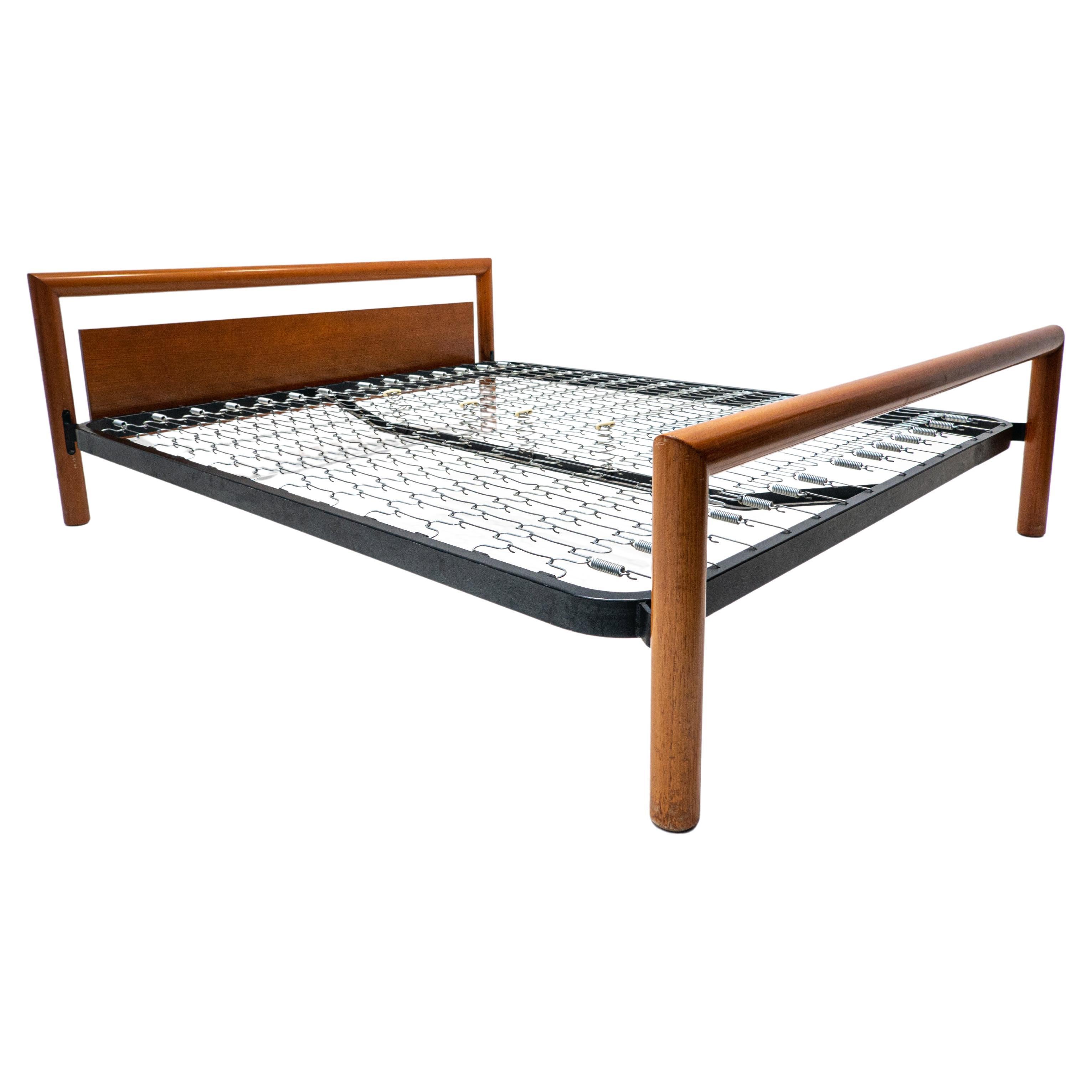 Mid-Century Modern Wooden Bed L108 by Eugenio Gerli for Tecno, 1960s
