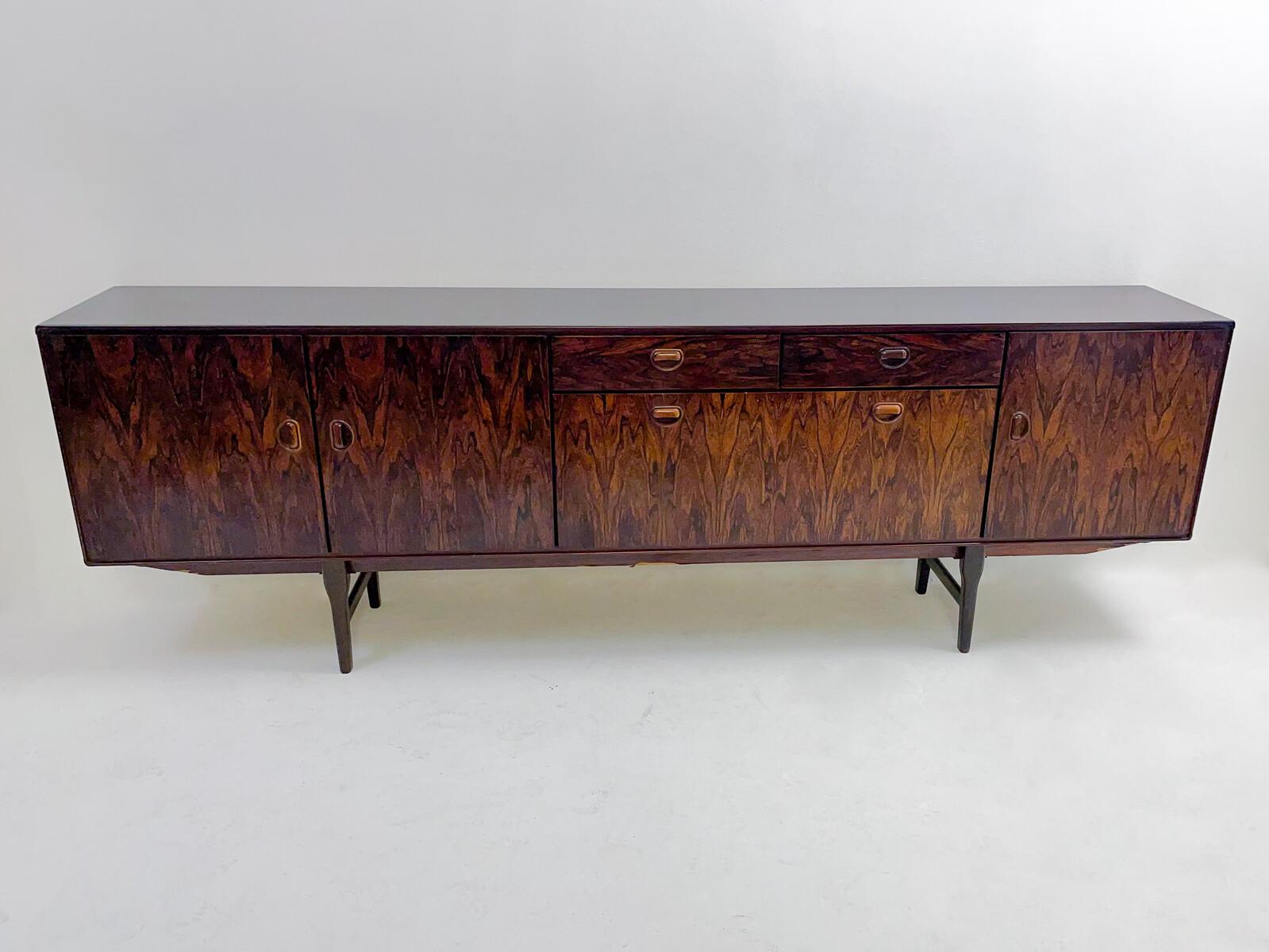 Mid-Century Modern Wooden Belgian Sideboard, 1970s For Sale 1