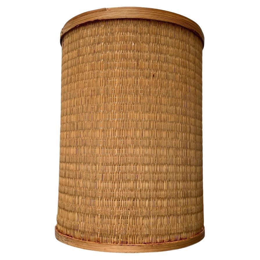 Papelera de madera moderna de mediados de siglo, años 60