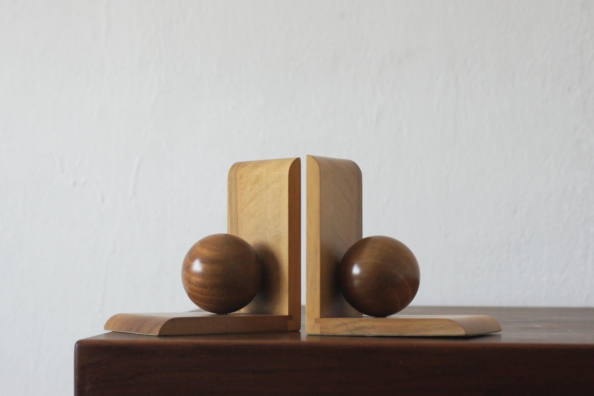 Mid-Century Modern Wooden Bookends, 1950s, Set of 2 Art Decó en venta