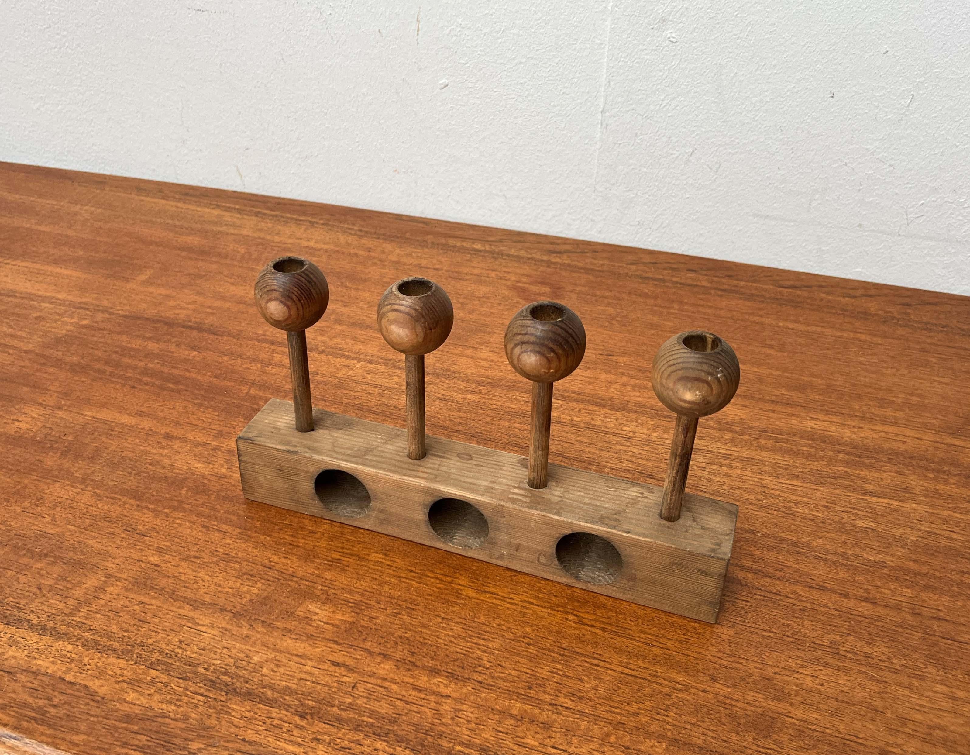 Portacandele in legno della modernità di metà secolo di Aarikka, anni '60 in vendita 5