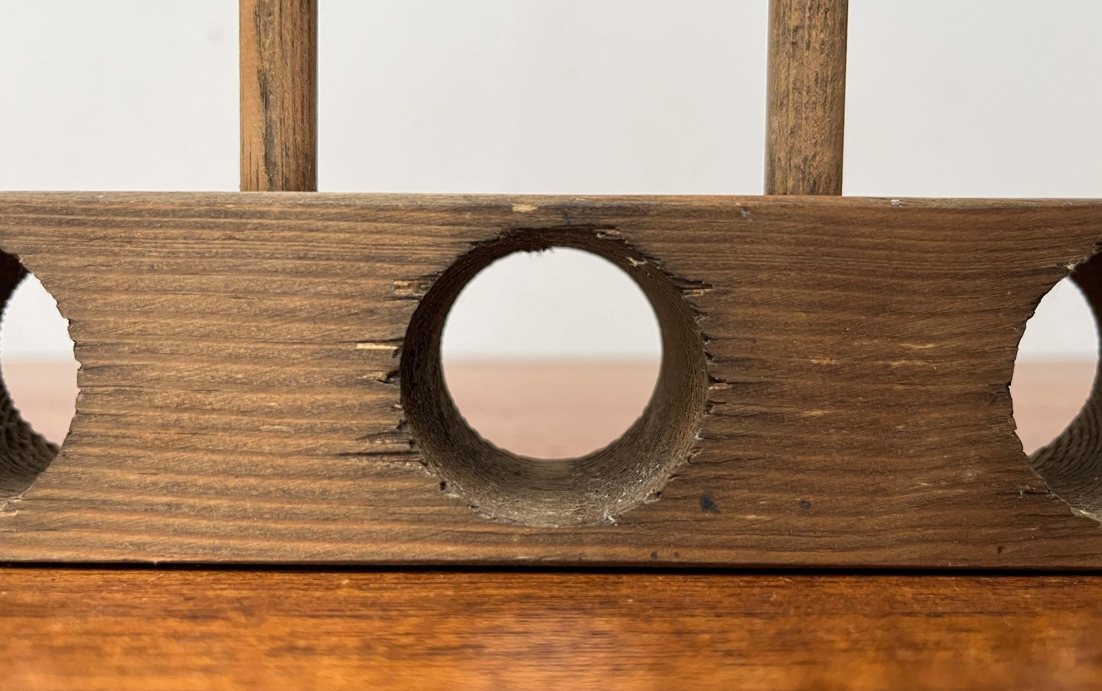 Portacandele in legno della modernità di metà secolo di Aarikka, anni '60 in vendita 12