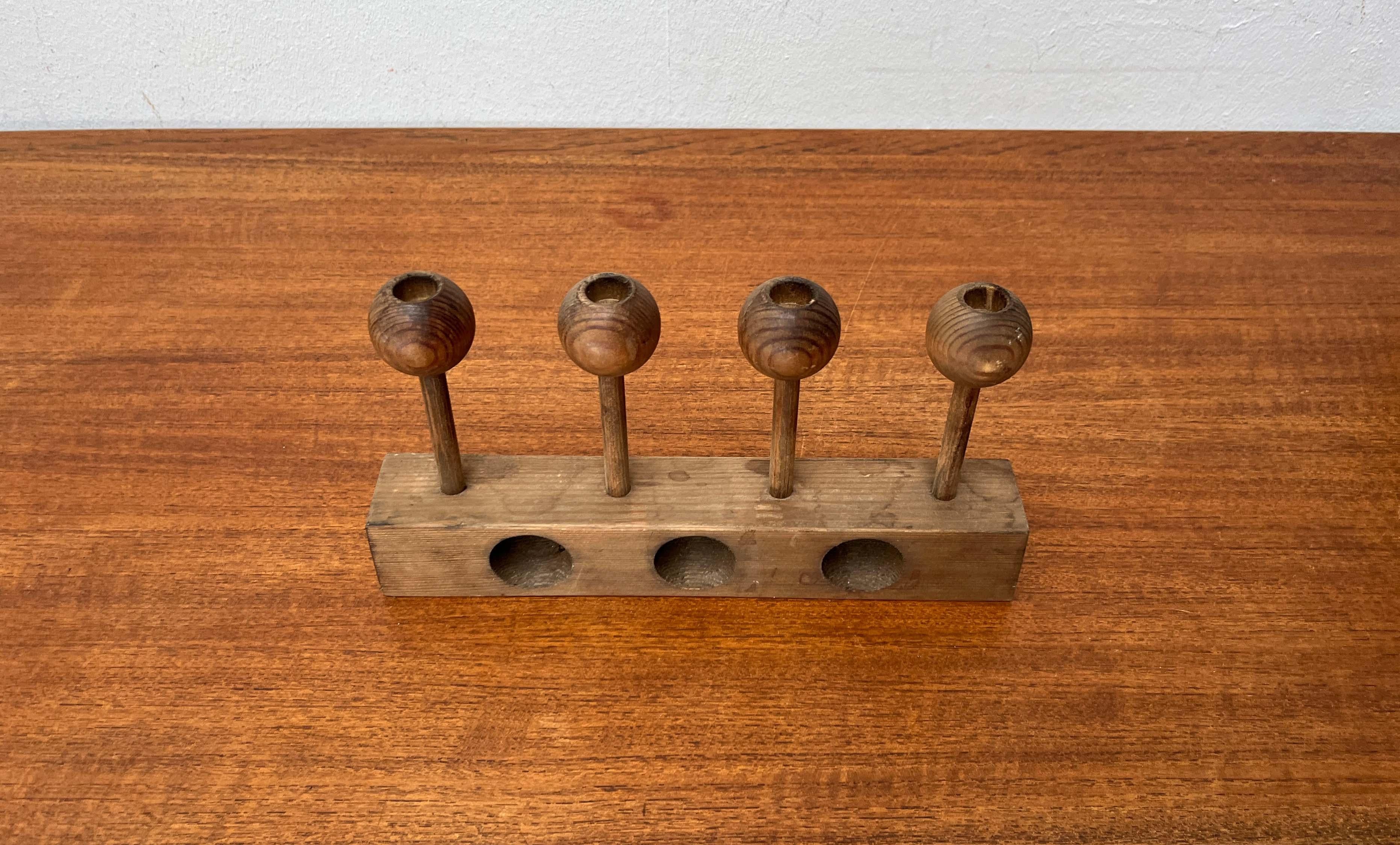 Portacandele in legno della modernità di metà secolo di Aarikka, anni '60 in vendita 2