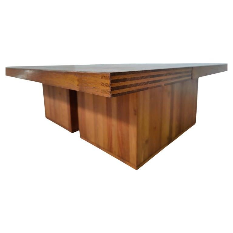 Mid-Century Modern Wooden Coffee Table Mod. 454 Il Castello by Mario Bellini  In Good Condition For Sale In Brussels, BE
