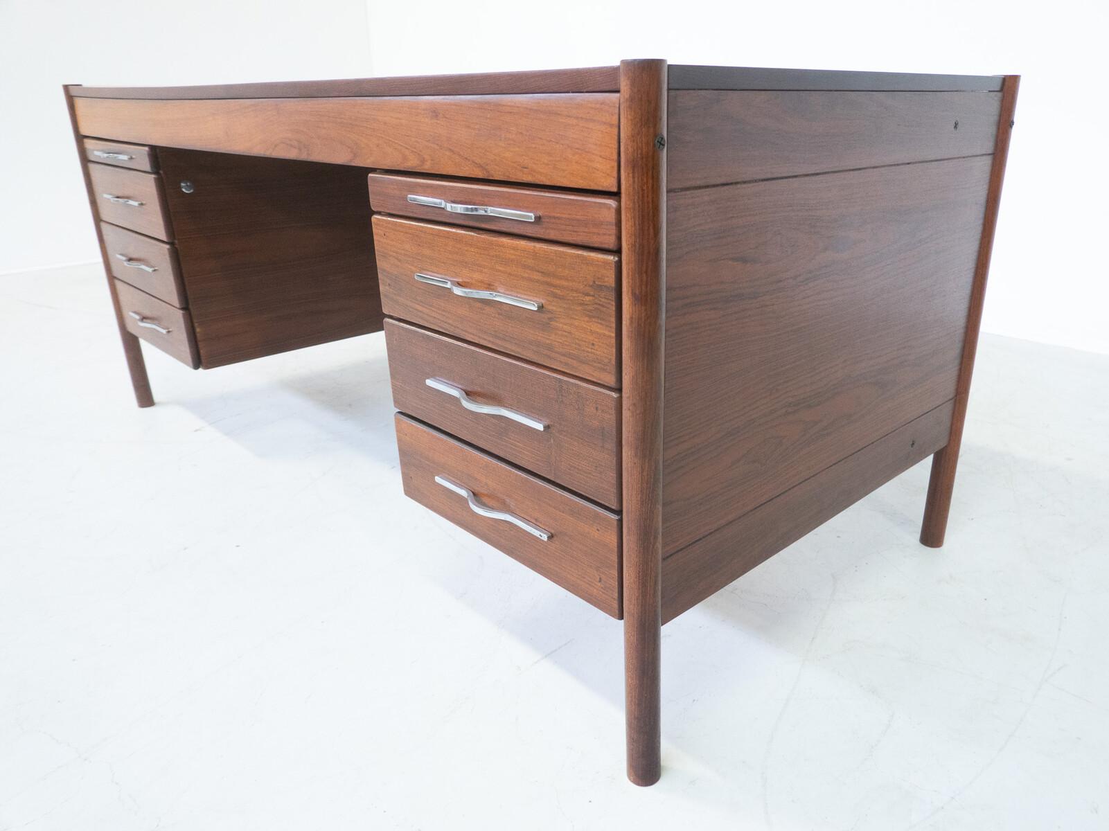 Mid-20th Century Mid-Century Modern Wooden Desk by Jean Gillon, Brazil, 1960s For Sale
