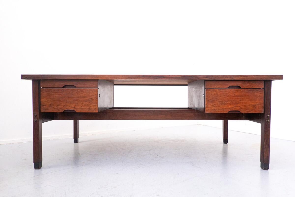 Mid-Century Modern Wooden Desk by Sergio Rodrigues, Brazil, 1960s For Sale 3