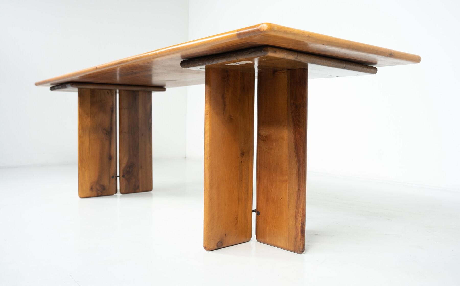 Moderner Esstisch aus Holz aus der Jahrhundertmitte, 1960er Jahre (Sonstiges) im Angebot