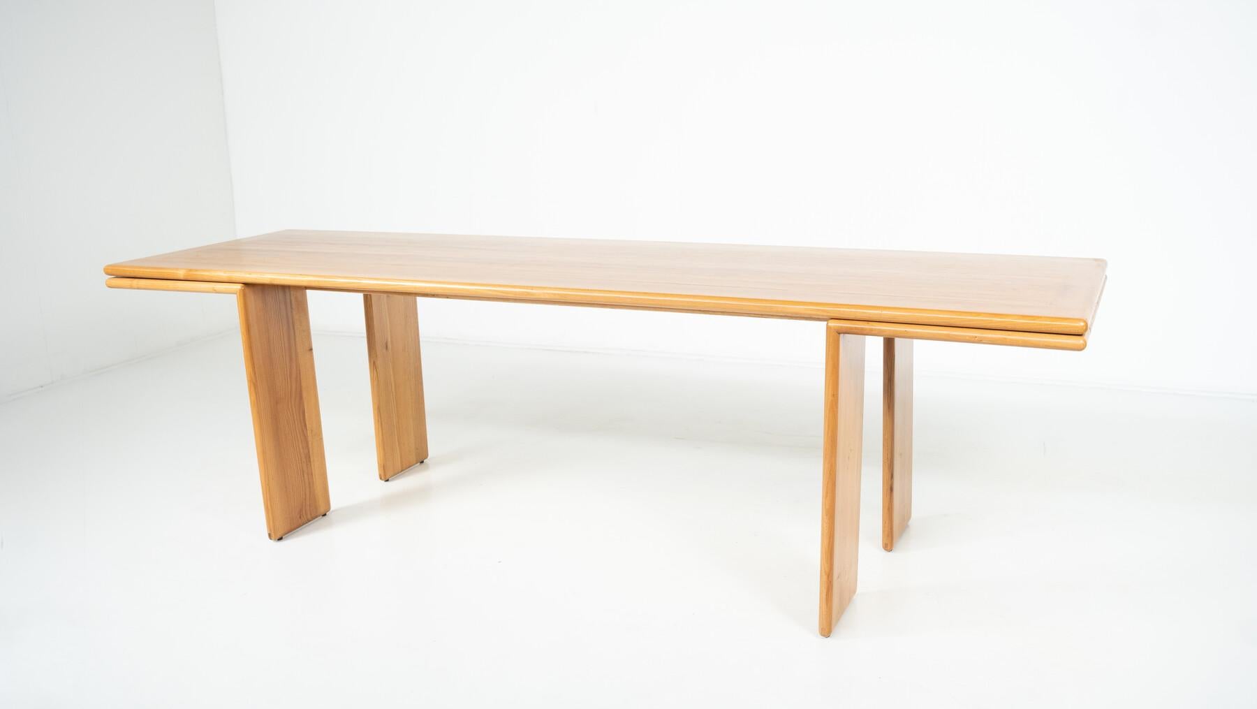 Table de salle à manger en bois du milieu du siècle, dans le style de Mario Marenco, années 1980. en vente 4