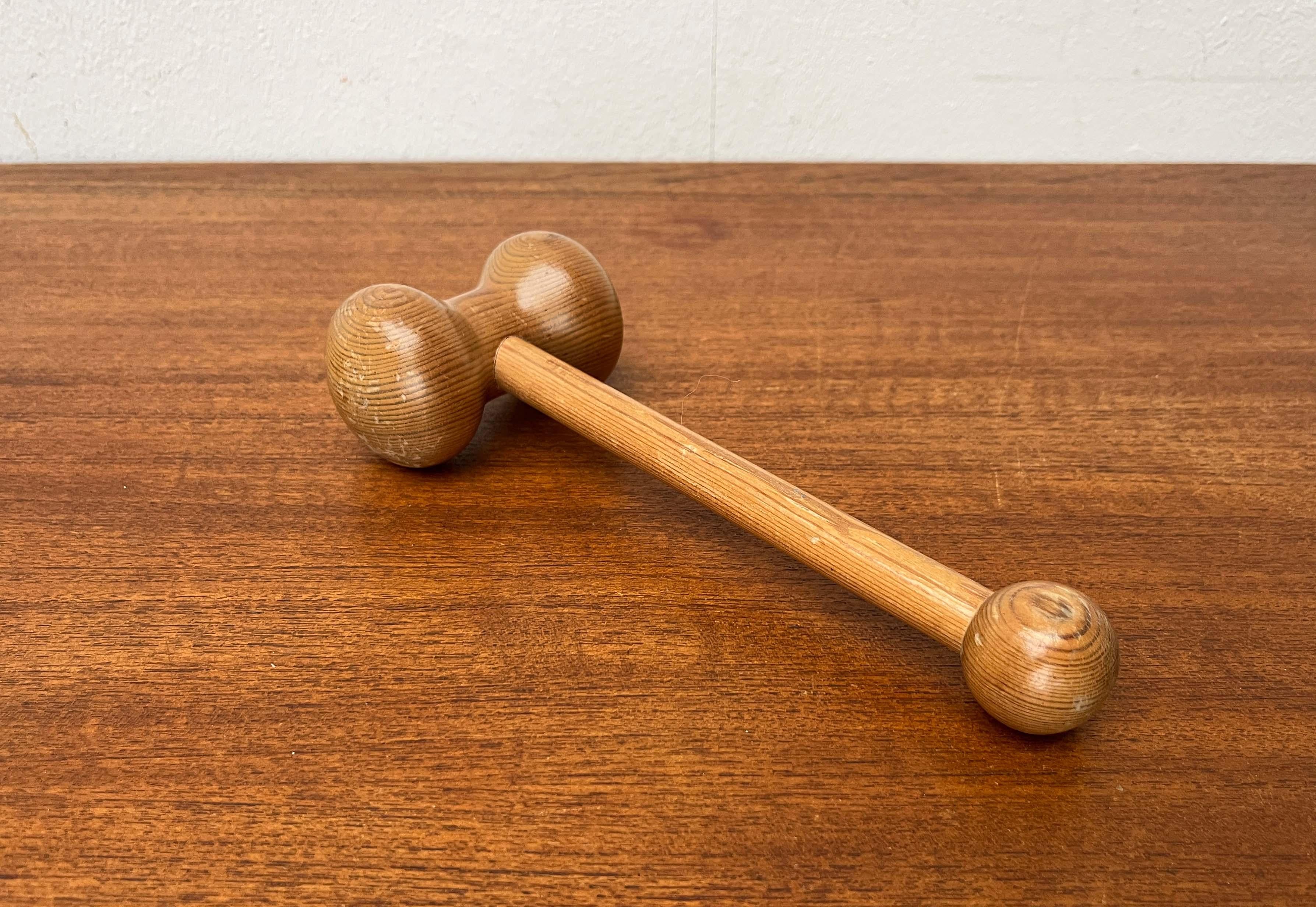 Mid-Century Modern Wooden Hammer from Aarikka, Finland, 1960s im Angebot 3