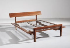 Moderner italienischer Holzbettrahmen aus der Mitte des Jahrhunderts, hergestellt von Eugenio Gerli für Tecno