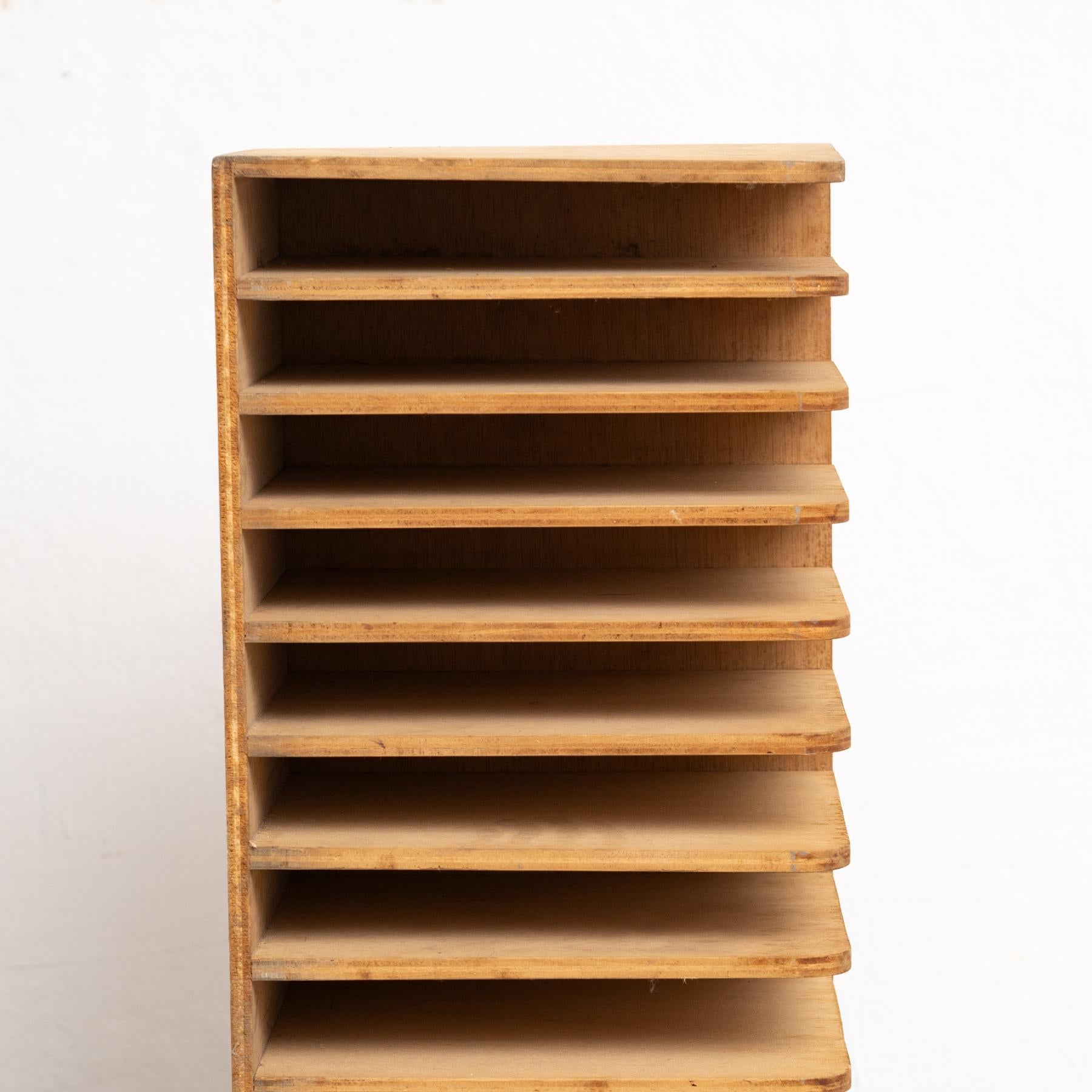 Mid-Century Modern Wooden Magazine Holder, Circa 1950 – Bauhaus Style For Sale 1
