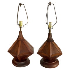 Moderne Tischlampen aus Holz, Mitte des Jahrhunderts, Paar