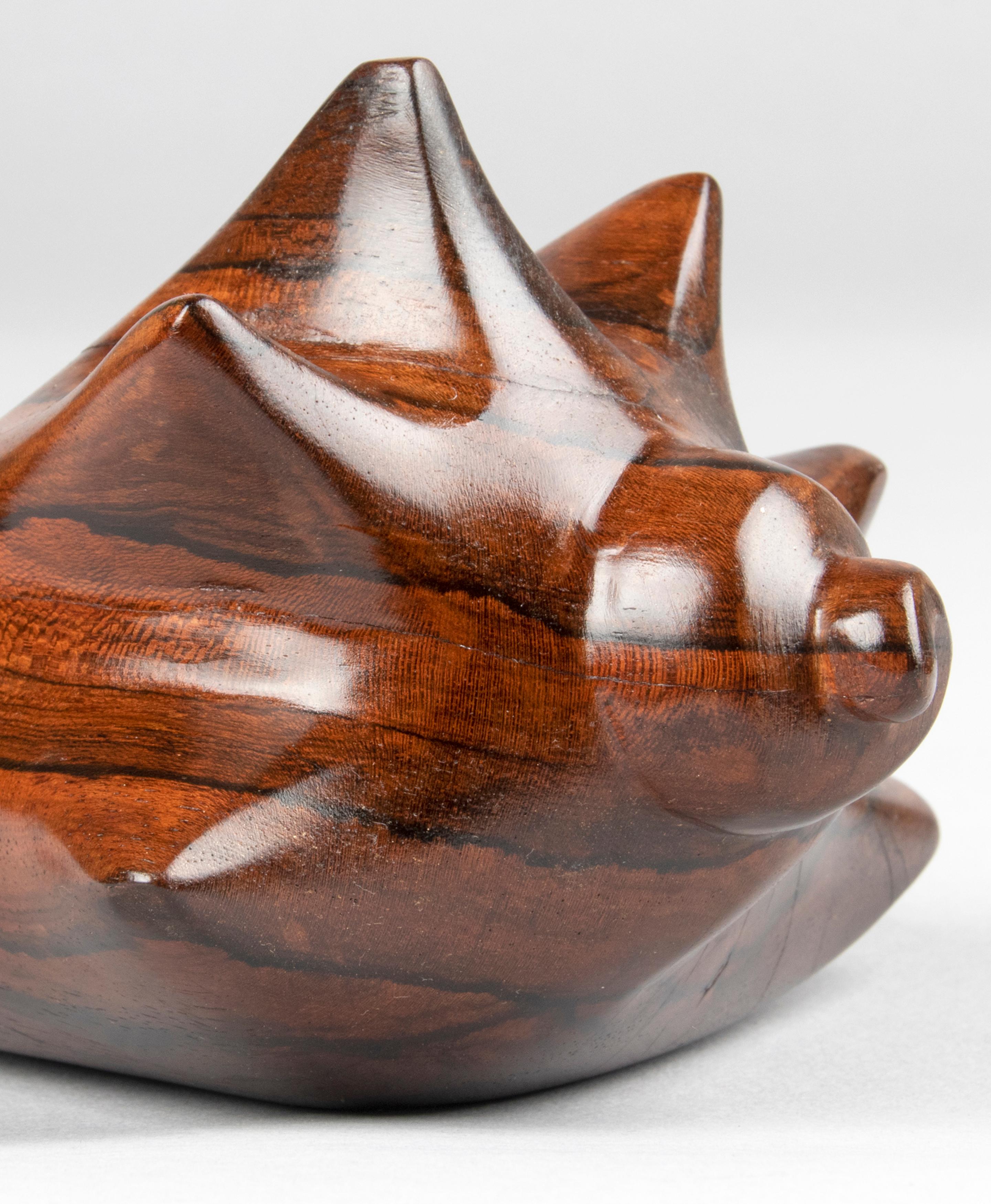 Sculpture en bois du milieu du siècle en forme de coquillage en vente 9