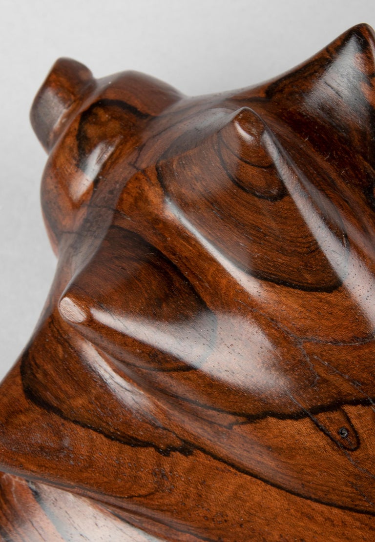 Mid-Century Modern Wooden Sculpture Shaped as a Shell For Sale at 1stDibs