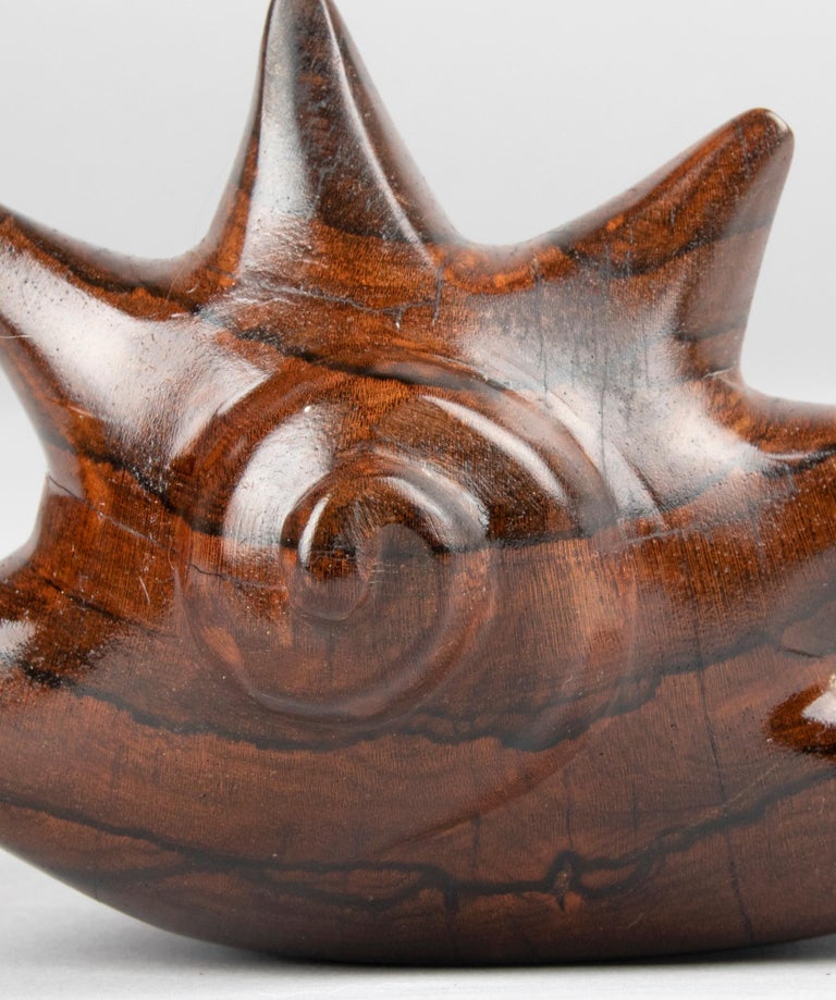 Mid-Century Modern Wooden Sculpture Shaped as a Shell For Sale at 1stDibs