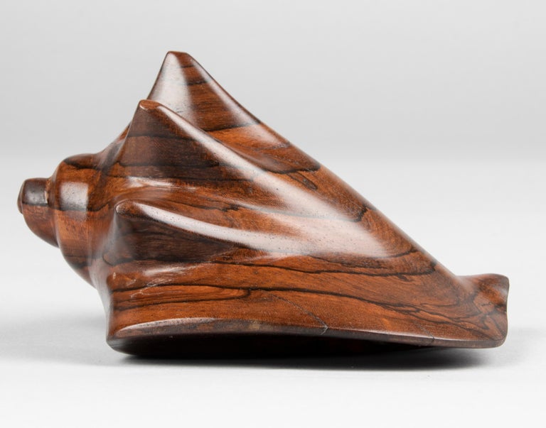 Mid-Century Modern Wooden Sculpture Shaped as a Shell For Sale at 1stDibs