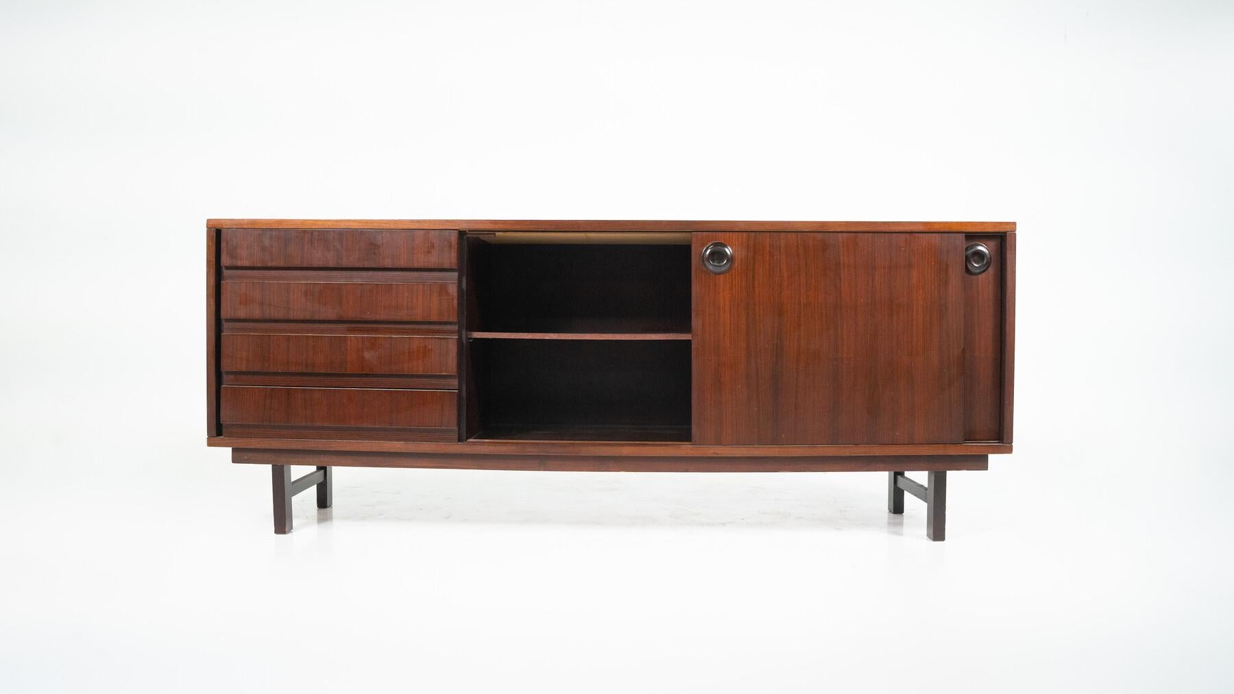 Mid-Century Modern Wooden Sideboard, Italy For Sale 1
