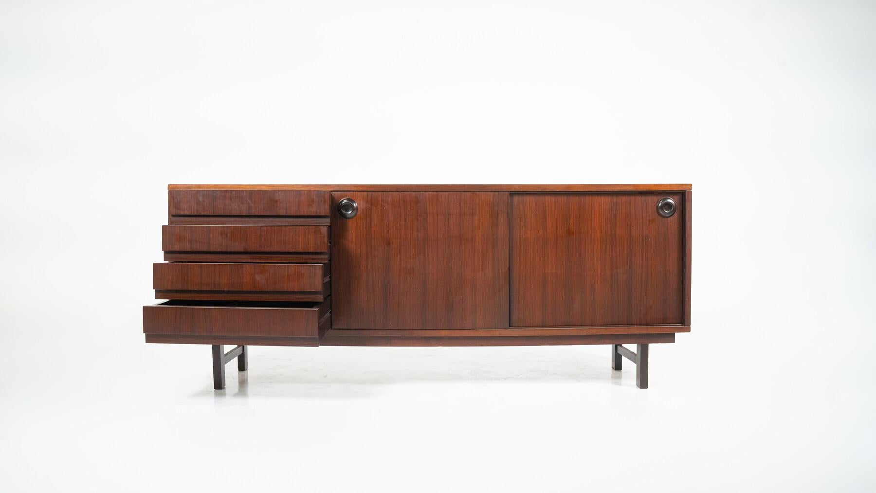 Mid-Century Modern Wooden Sideboard, Italy For Sale 2