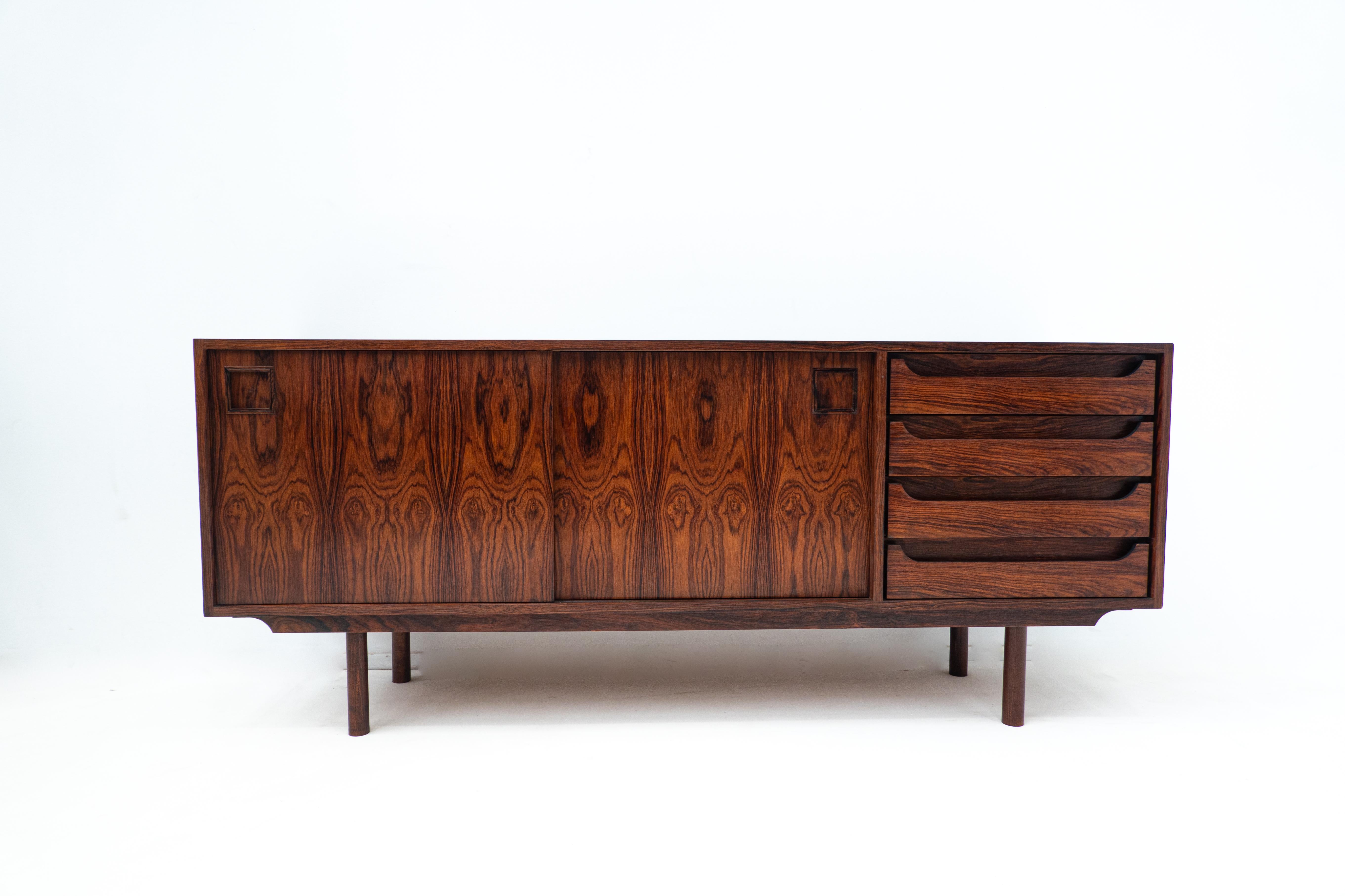 Mid-Century Modern rosewood sideboard with drawers and sliding doors - Italy 1970s.