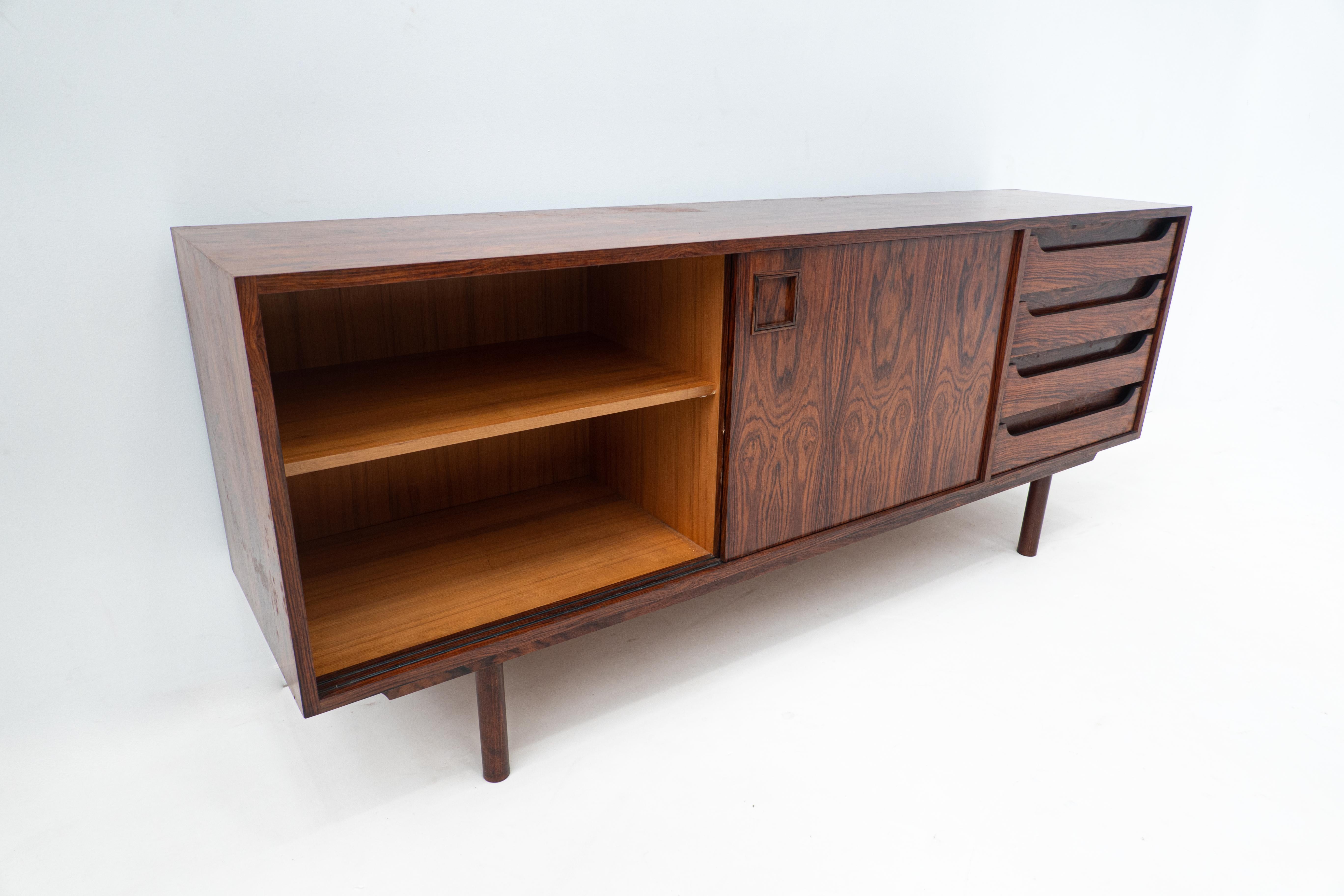 Late 20th Century Mid-Century Modern Wooden Sideboard with Drawers and Sliding Doors, Italy 1970s