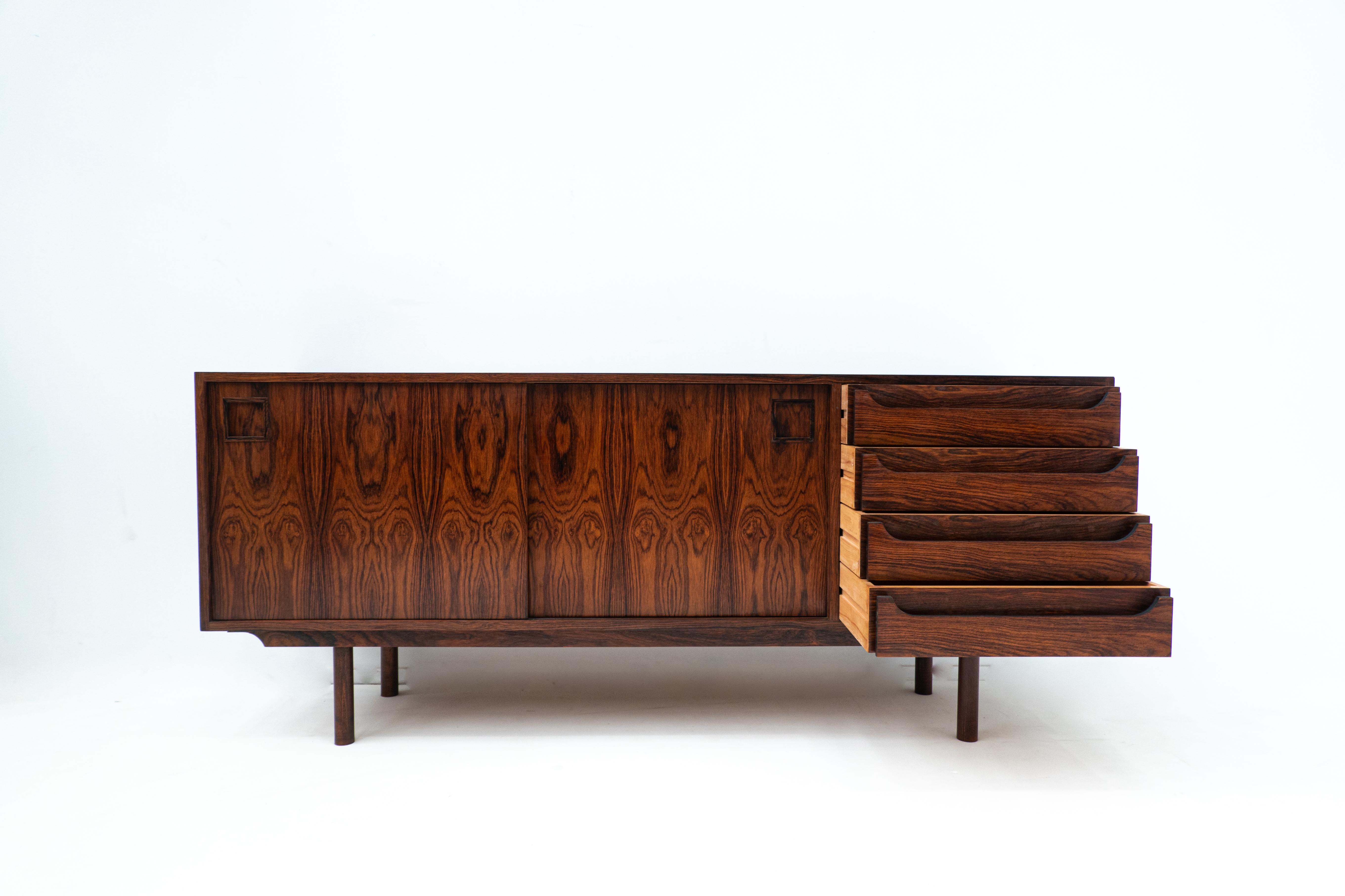 Mid-Century Modern Wooden Sideboard with Drawers and Sliding Doors, Italy 1970s 2