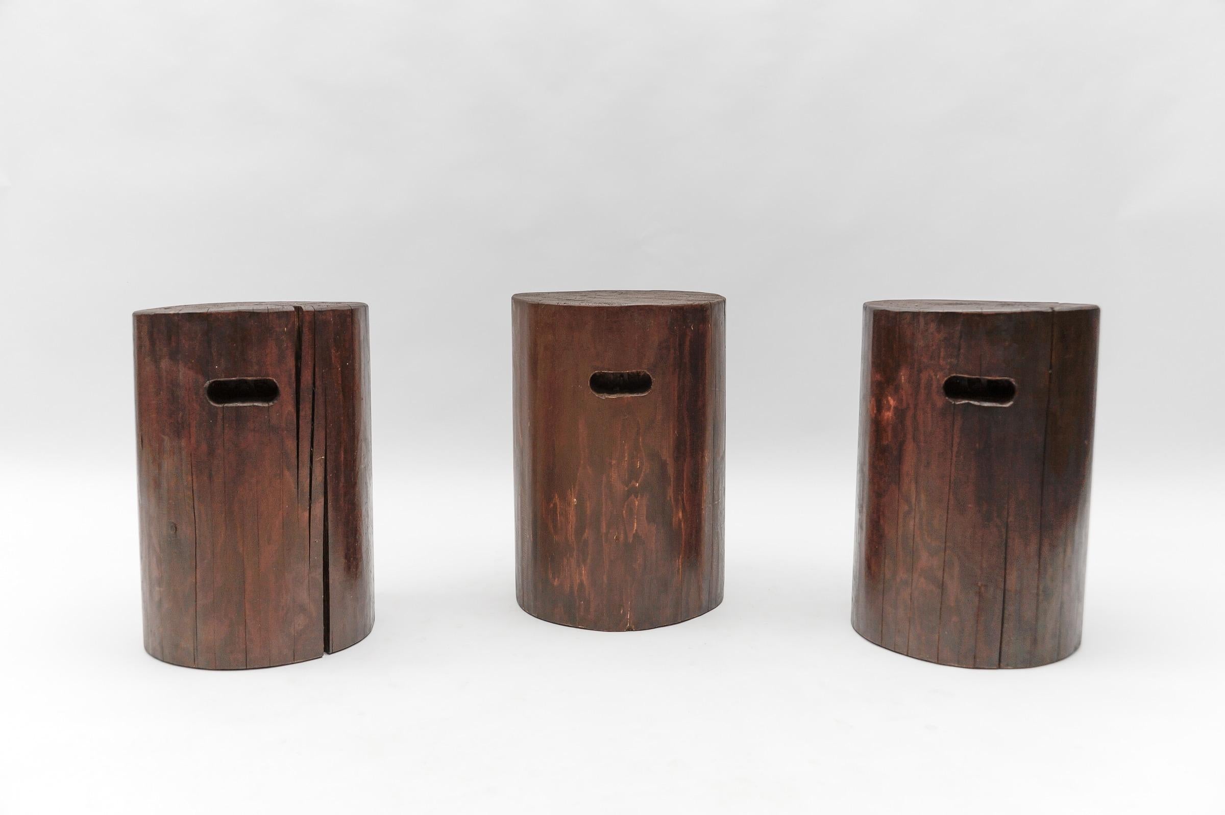 Metà XX secolo Sgabello in legno moderno di metà secolo proveniente dalle Alpi francesi, -- anni '50 in vendita