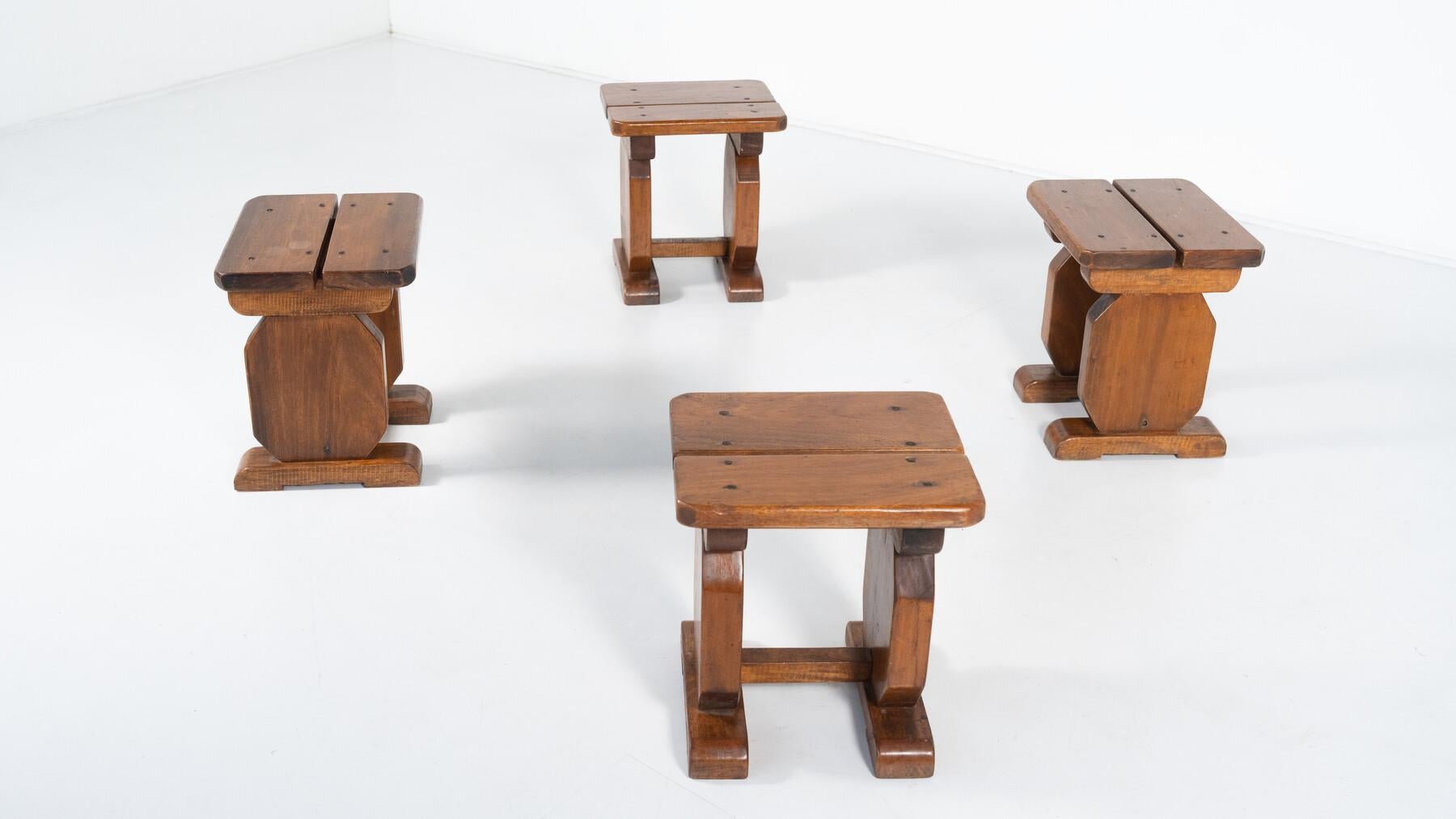Taburetes de madera modernos de mediados de siglo - Se venden por unidad en venta 3