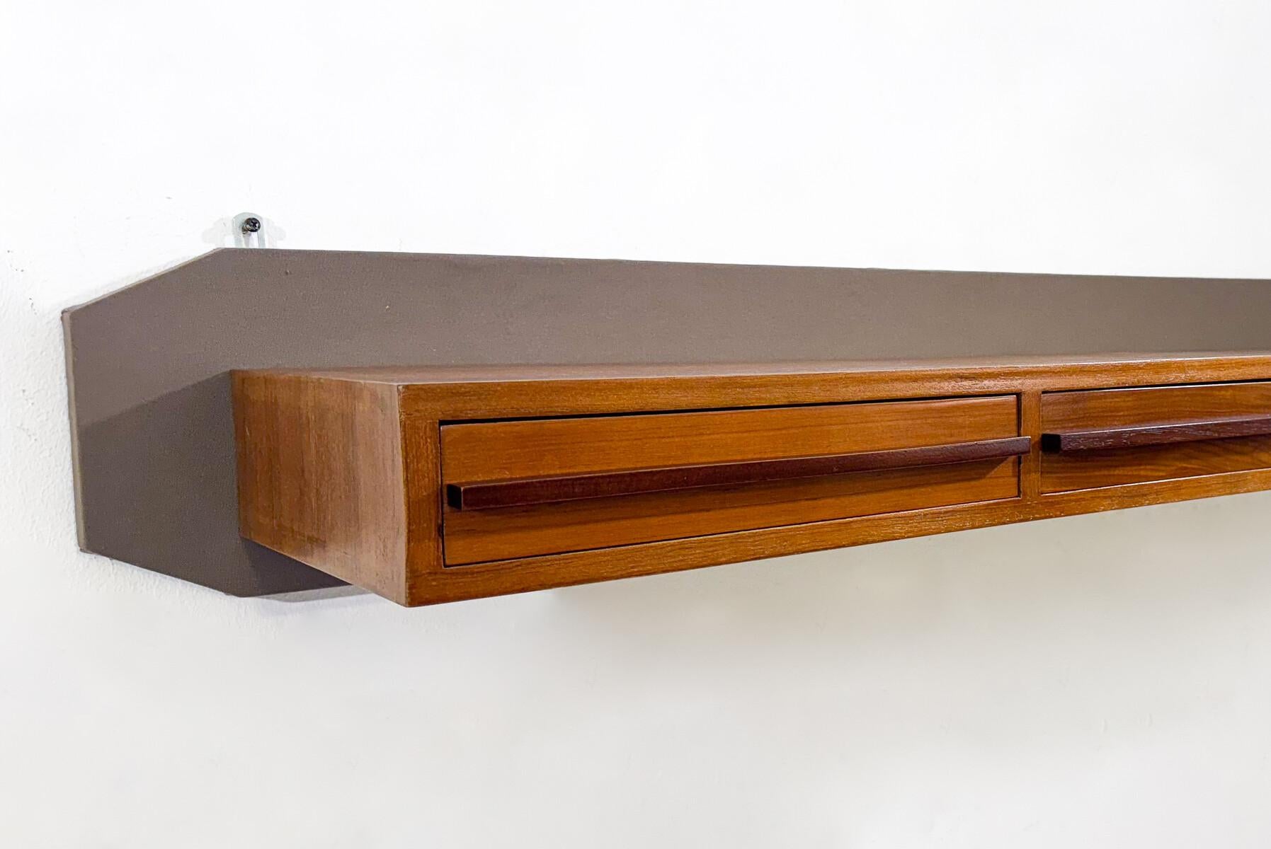 Mid-Century Modern Wooden Suspended Console, Teak, Italy, 1960s For Sale 1