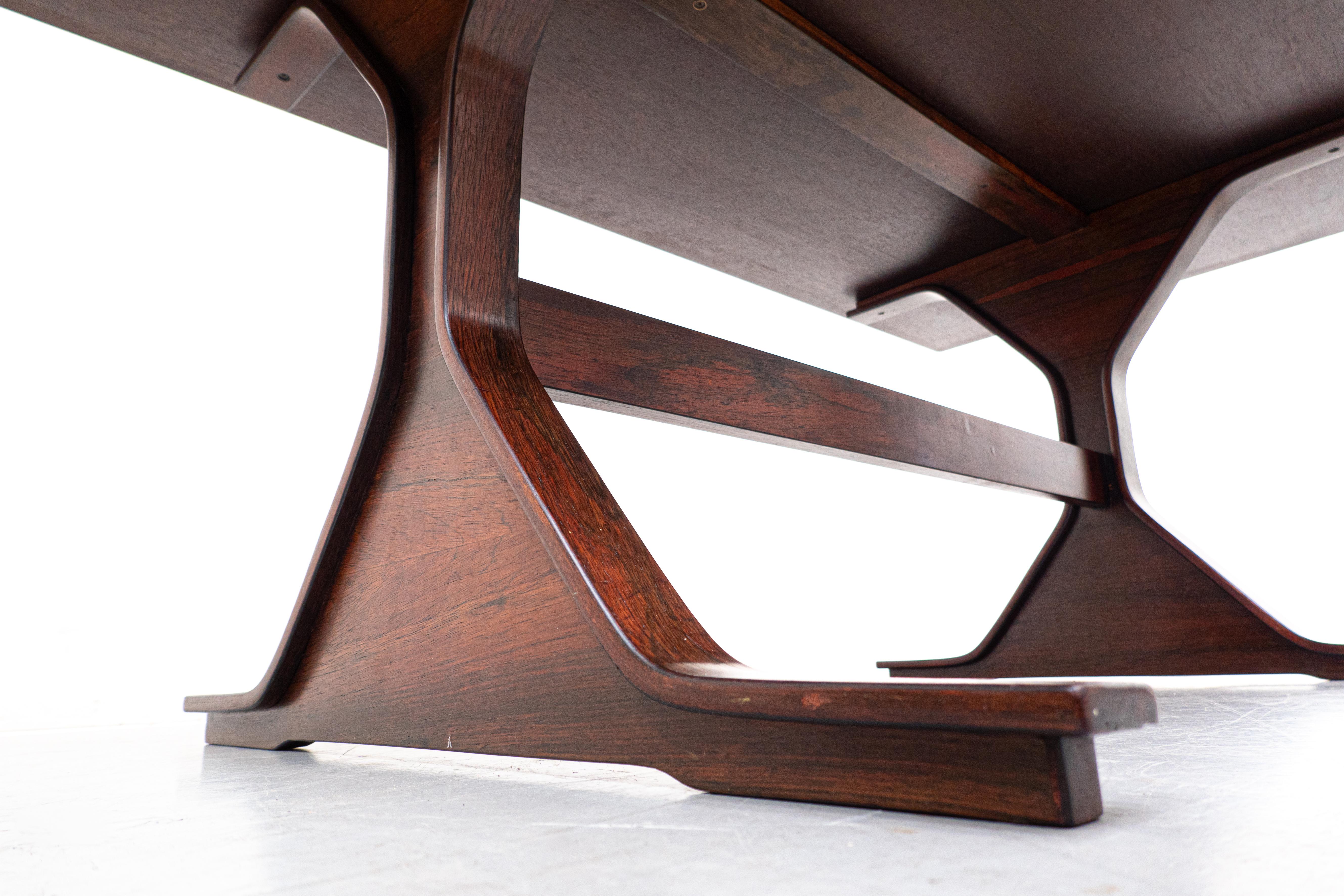 Mid-Century Modern wooden table by Gianfranco Frattini for Bernini, 1960s.