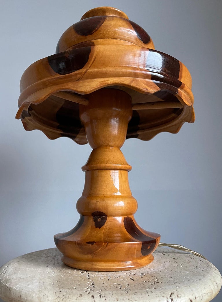 Mid-Century Modern Organic Table Desk Lamp Wood with Stunning Tree Knots Pattern For Sale 7