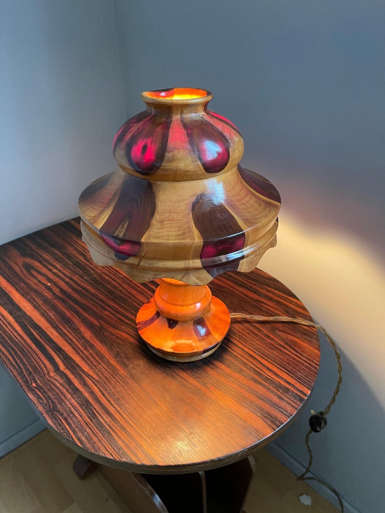 Mid-Century Modern Organic Table Desk Lamp Wood with Stunning Tree Knots Pattern For Sale 10