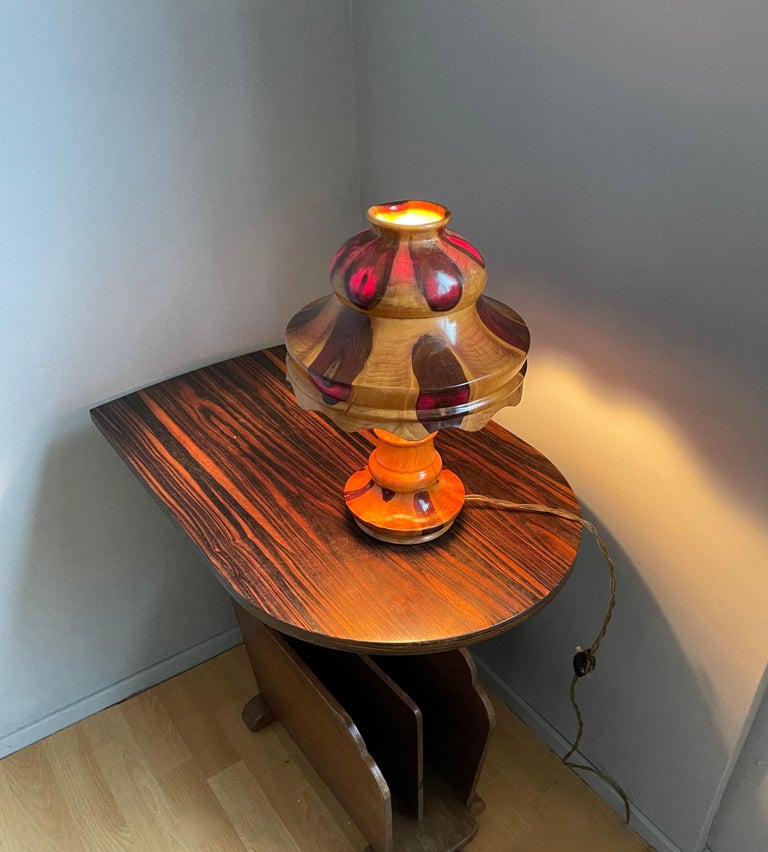 Mid-Century Modern Organic Table Desk Lamp Wood with Stunning Tree Knots Pattern For Sale 12