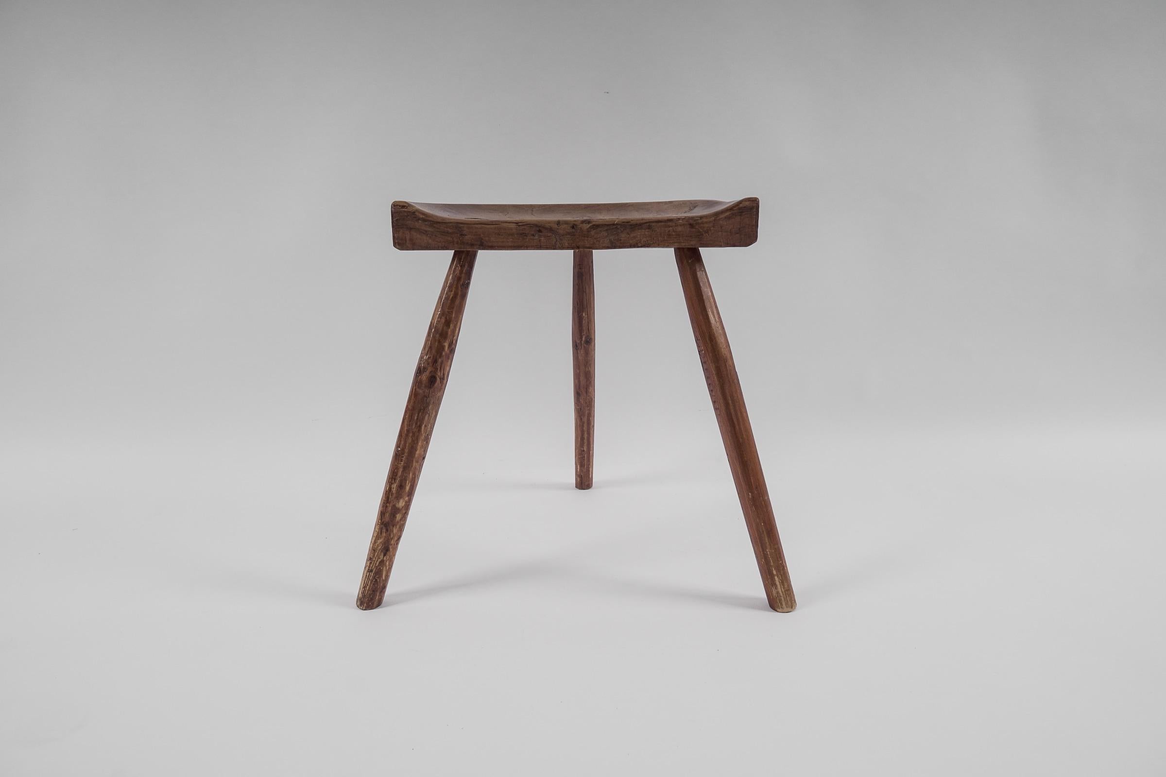 French Provincial Mid-Century Modern Wooden Working Stool, 1960s France