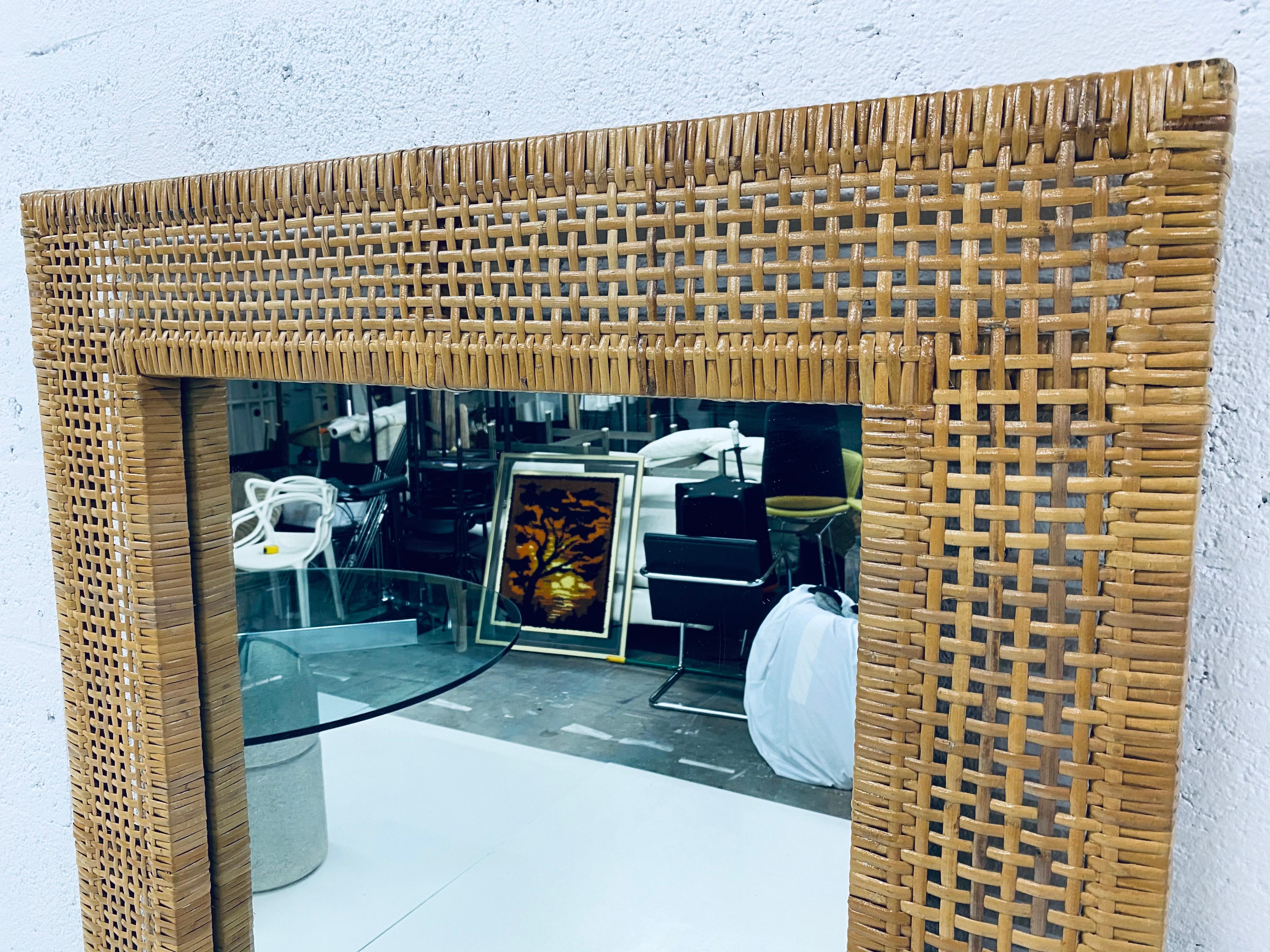 Mid-Century Modern Woven Rattan Wall Mirror In Good Condition In Miami, FL
