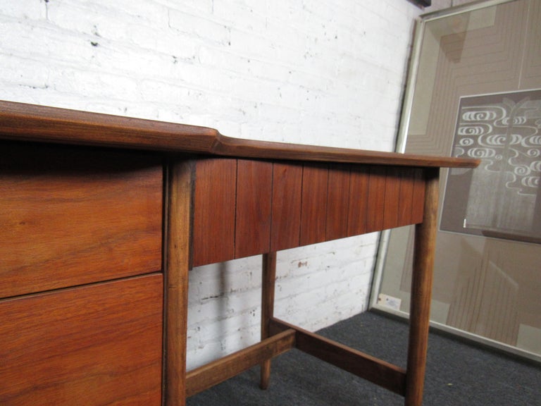 MidCentury Modern Writing Desk For Sale at 1stDibs mid century desk