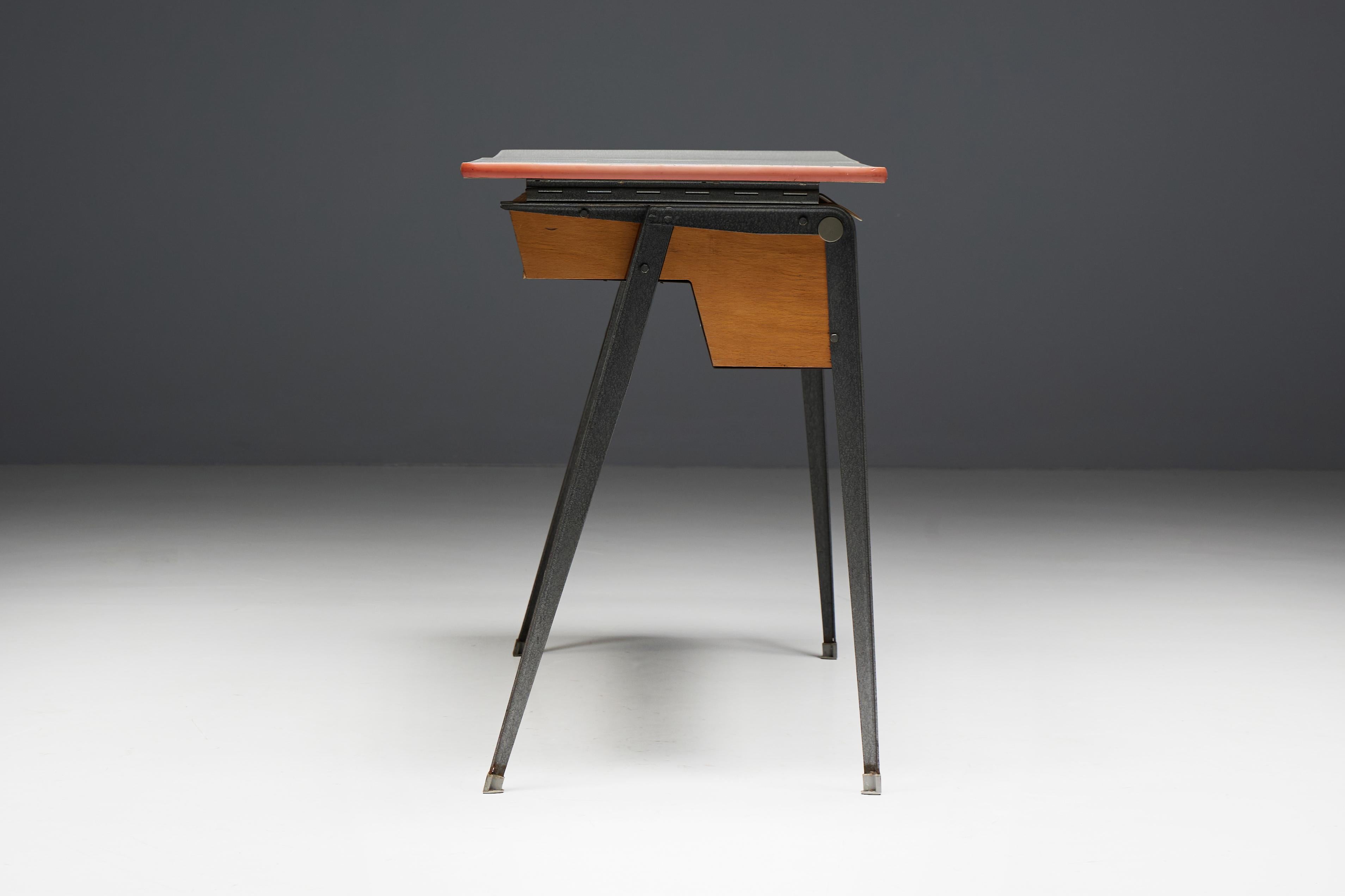 Mid-Century Modern Writing Desk, Netherlands, 1960s For Sale 1
