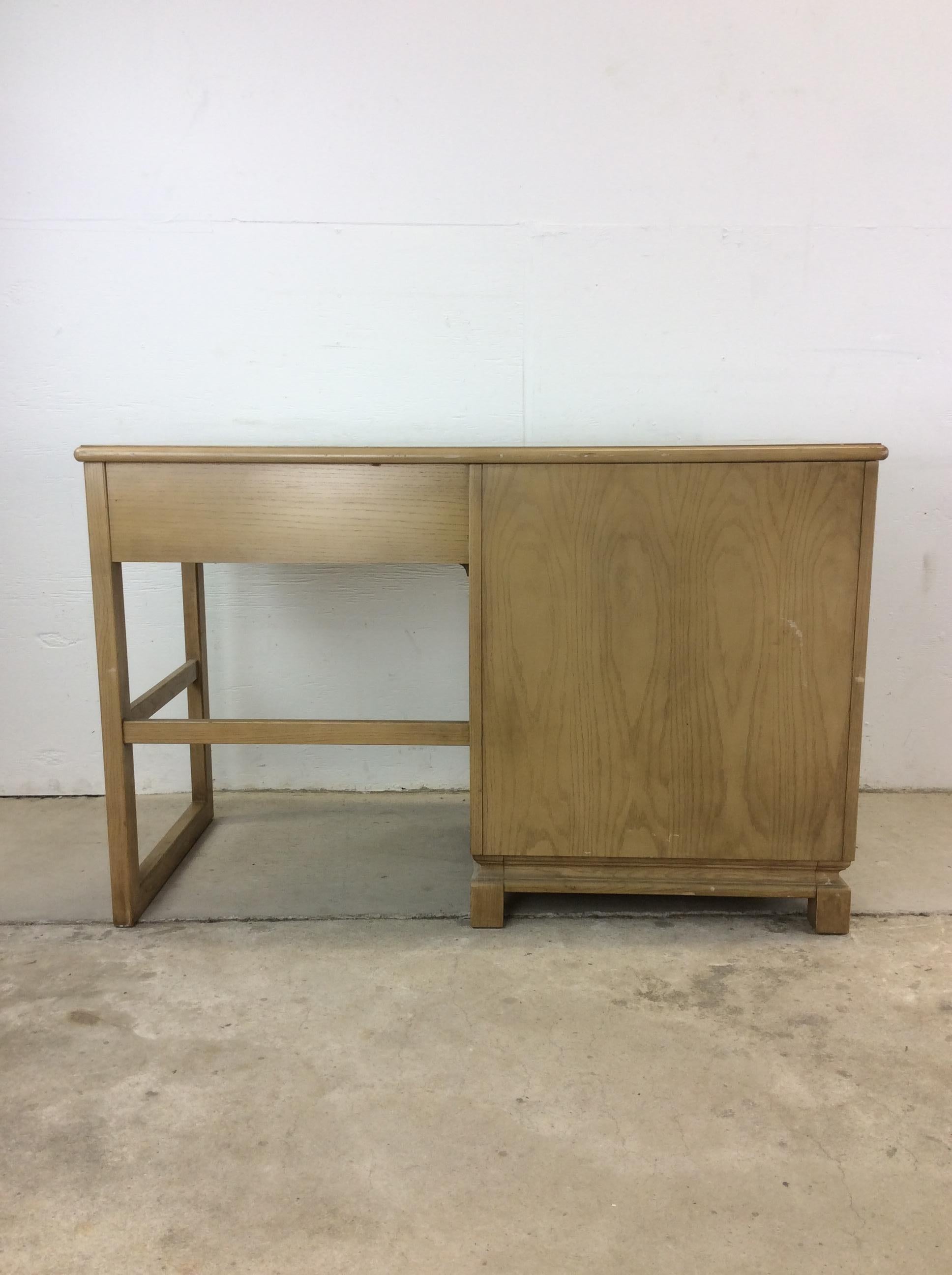 Mid Century Modern Writing Desk with 4 Drawers For Sale 4