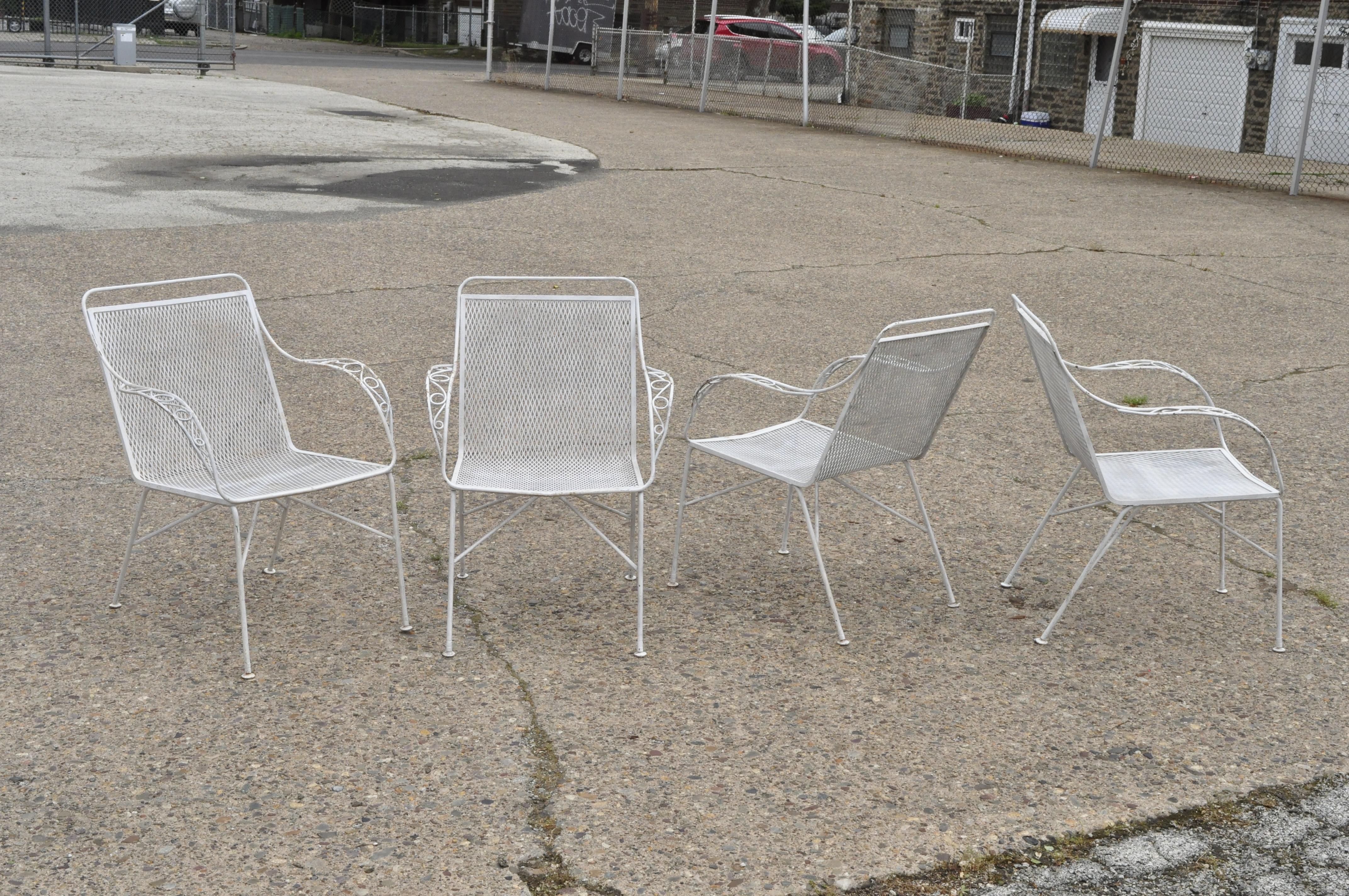 Mid-Century Modern Wrought Iron 5Pc Patio Garden Dining Set 4 Chairs Round Table In Good Condition In Philadelphia, PA