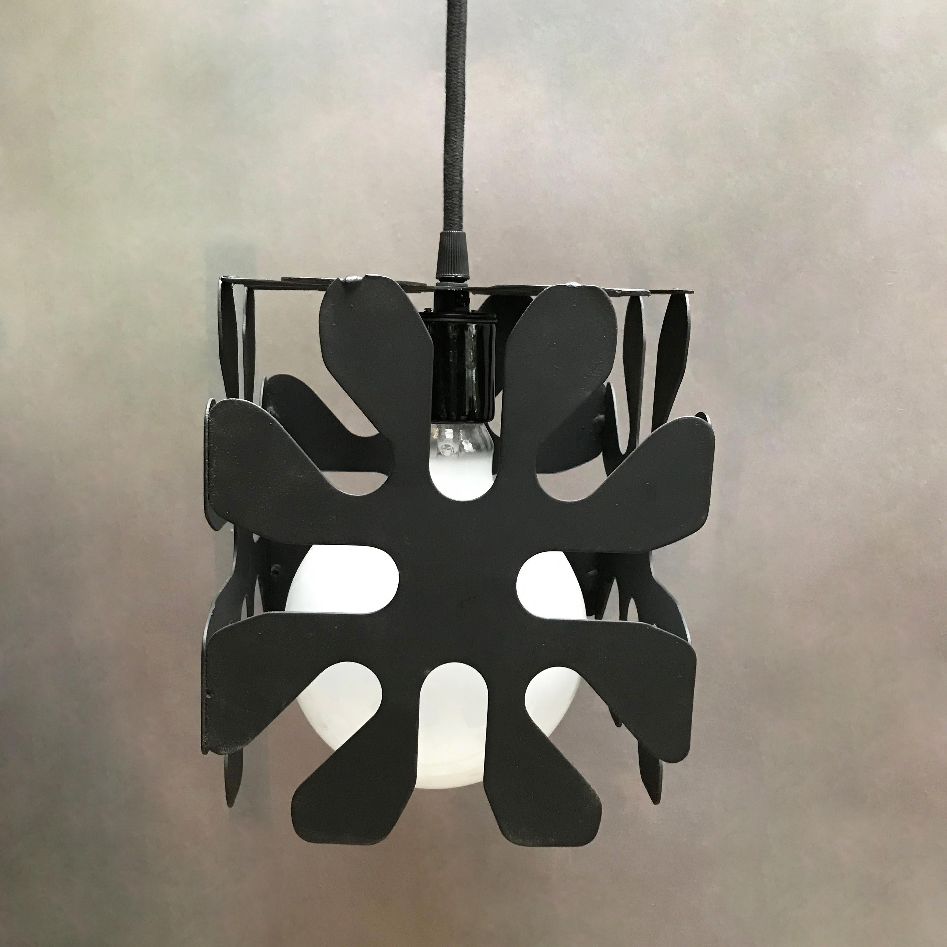 American Mid-Century Modern Wrought Iron Cubed Flower Pendant Light For Sale