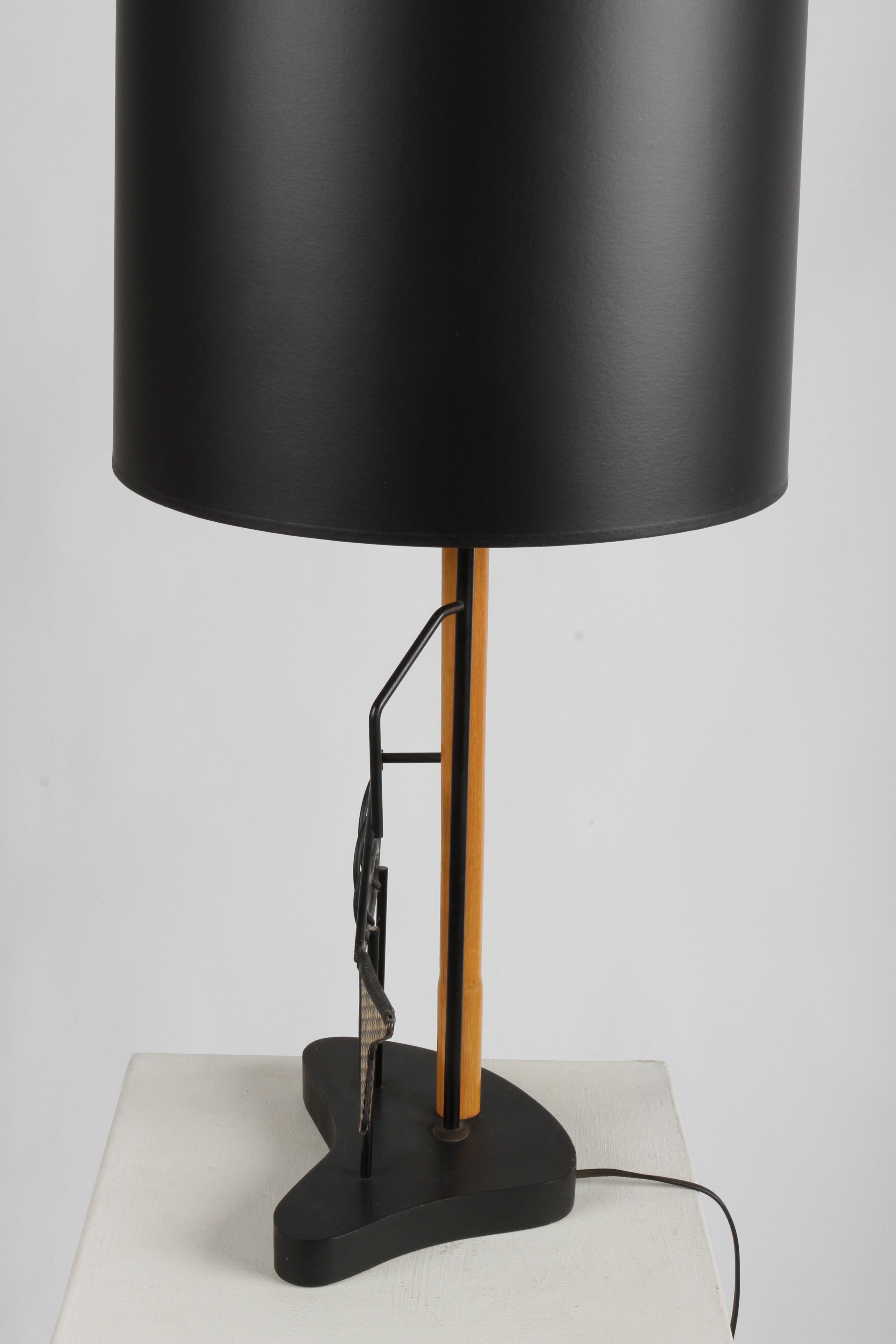 Mid-Century Modern Wrought Iron Fish From, Bamboo Table Lamp on Biomorphic Base For Sale 10