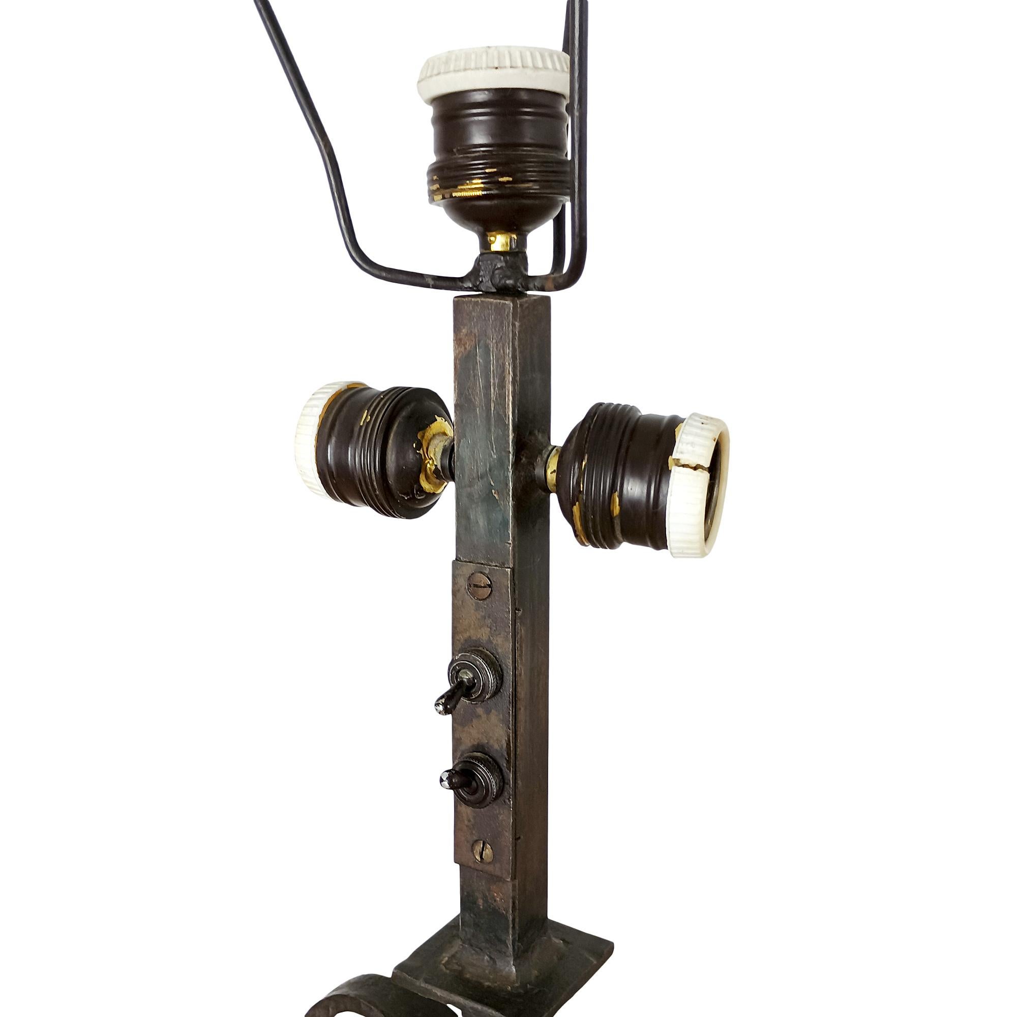 Mid-Century Modern Wrought Iron Standing Lamp - Spain 1950 For Sale 1
